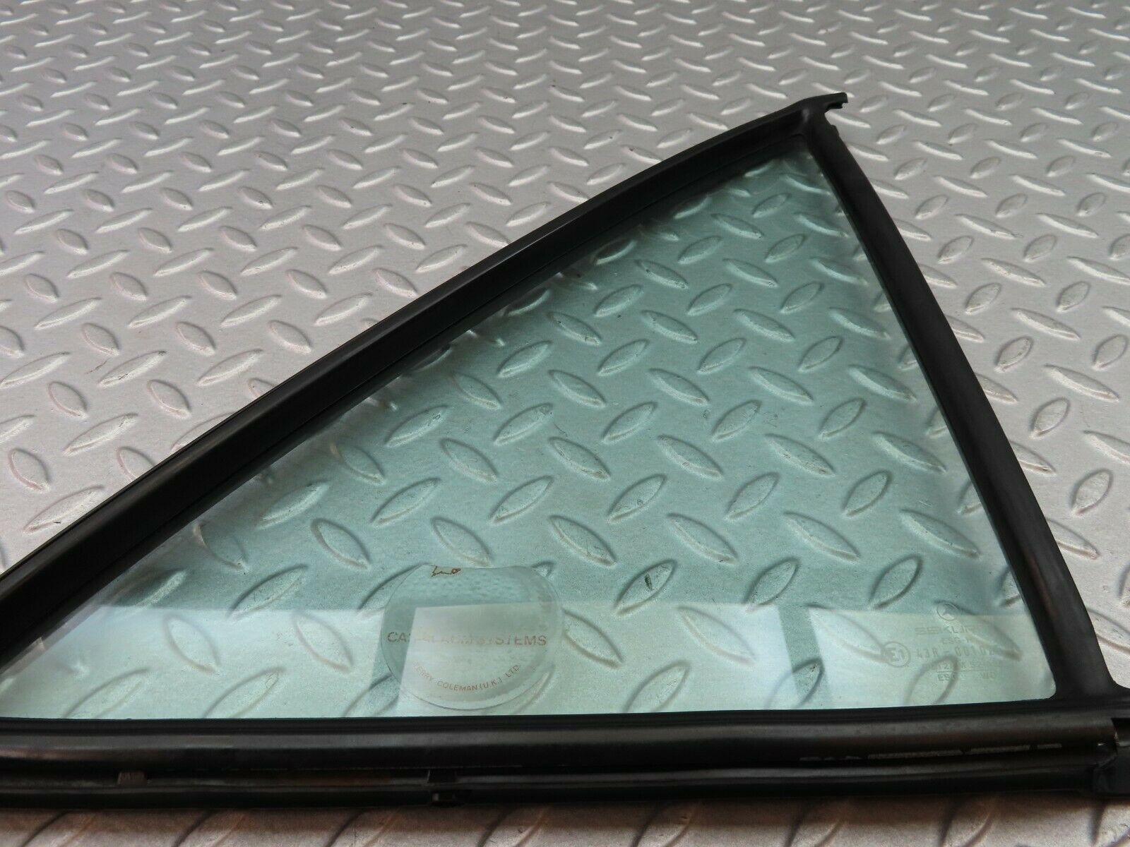 6311 Mercedes-Benz W126 380SE Rear Right Quarter Window Glass