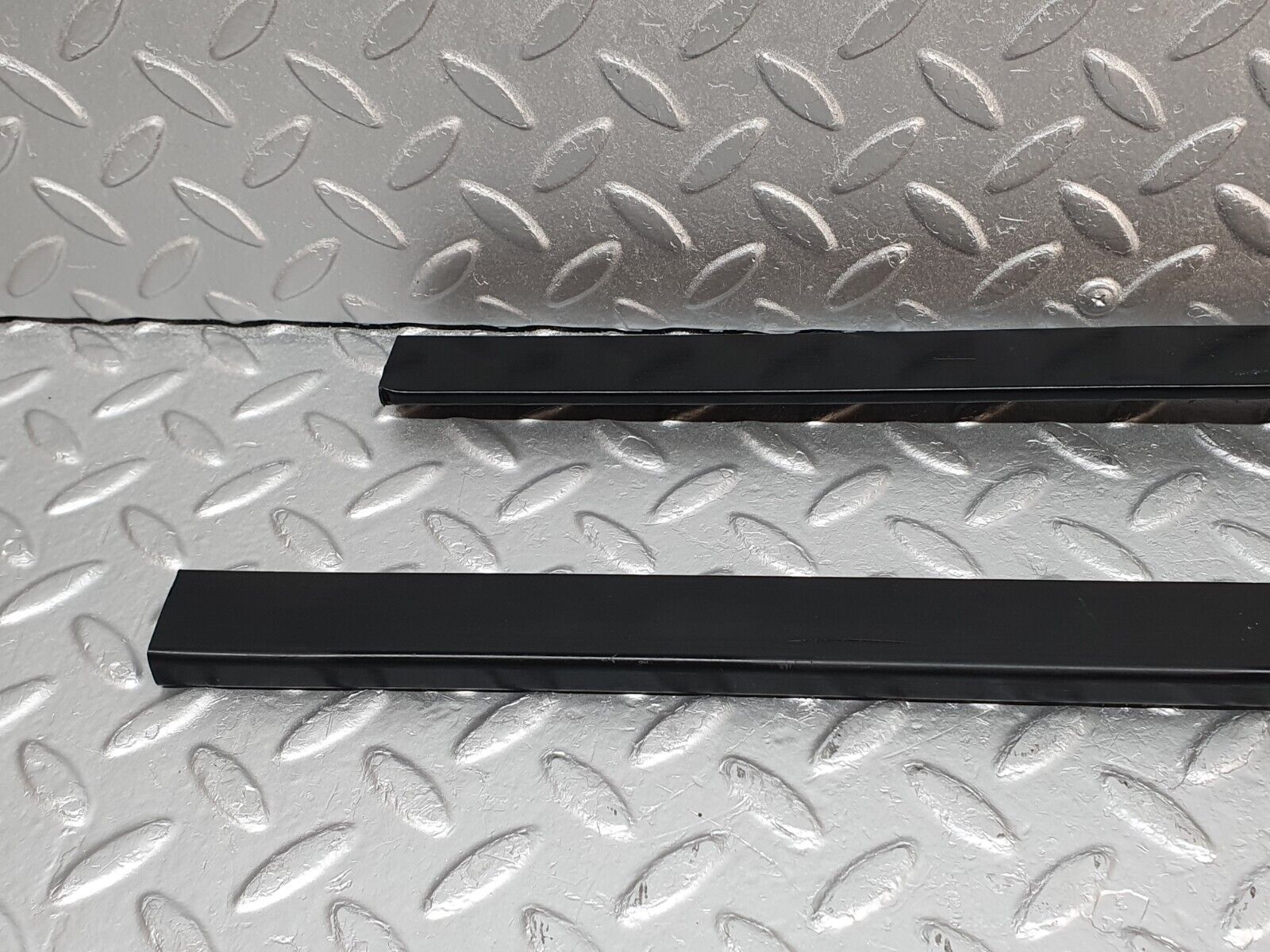 40783 Mercedes-Benz W123 300D Seat Belt Runner Pair