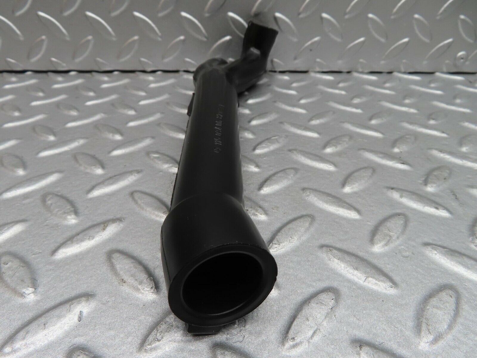 14419 Mercedes-Benz W116 350SE Air Intake Breather Hose 1160940682