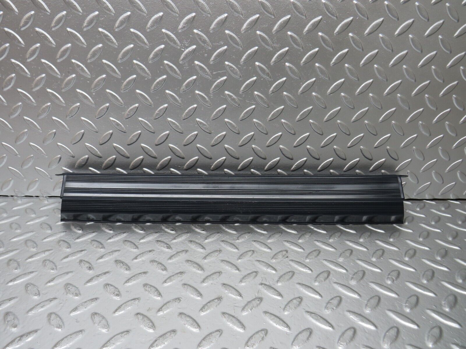 25165 Mercedes-Benz W201 190D Rear Left Door Sill Blue