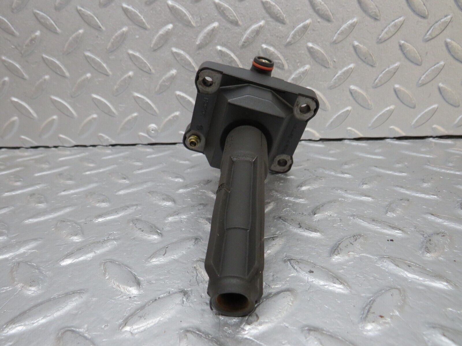 38080 Mercedes-Benz A124 320E Cabriolet Ignition Coil 0221506444 0001587003