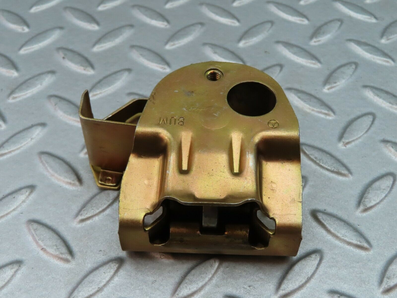 5805 Mercedes-Benz W123 200 Boot Lid Lock Trunk Lock