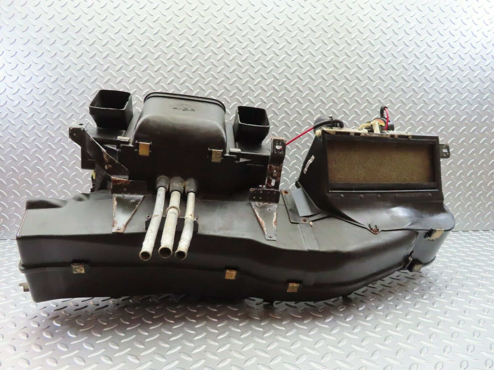 6410 Mercedes-Benz W126 380SE Heater Box Blower Housing