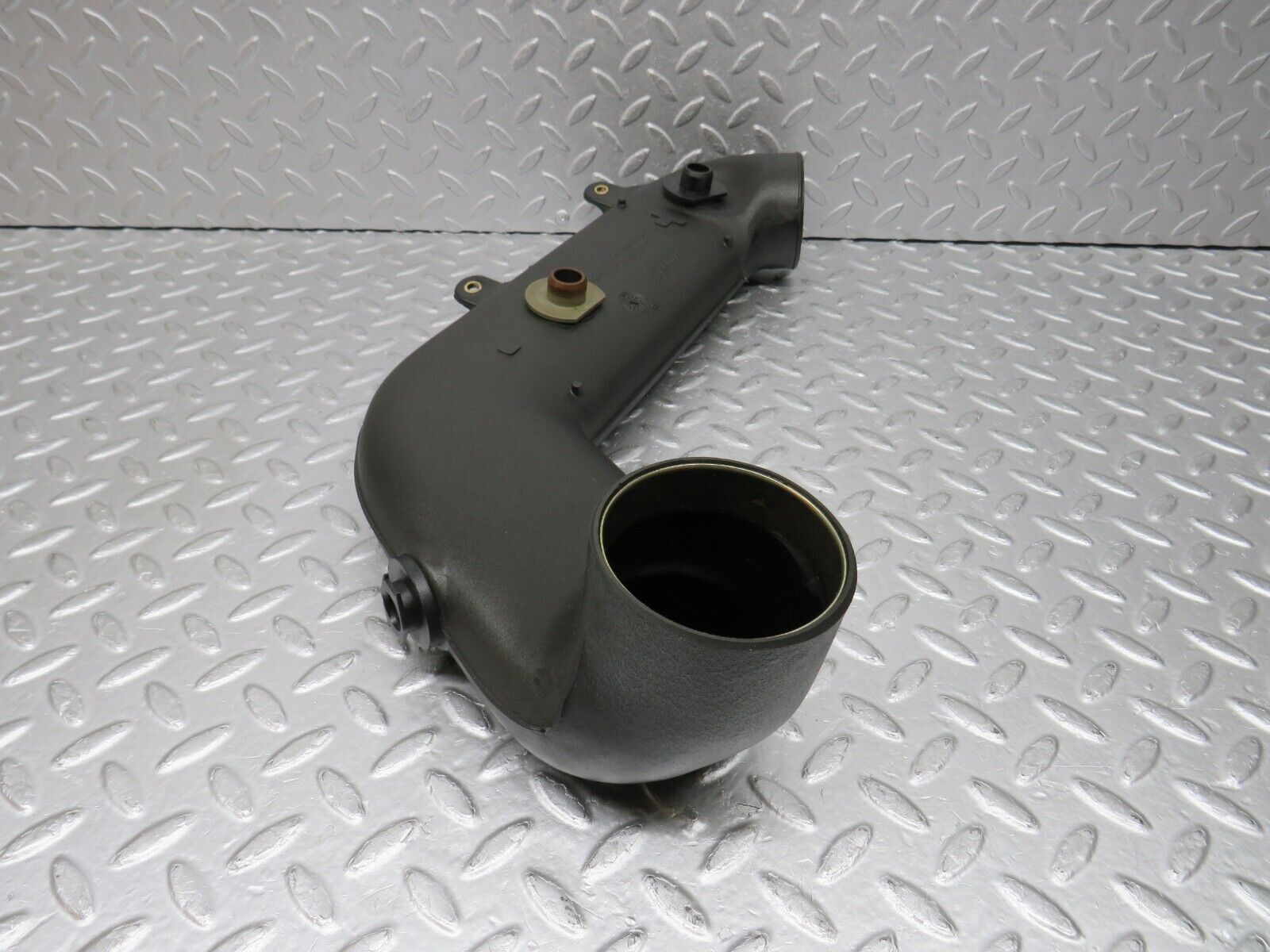 38437 Mercedes-Benz R129 280SL Coupe Air Intake Pipe 1041413304