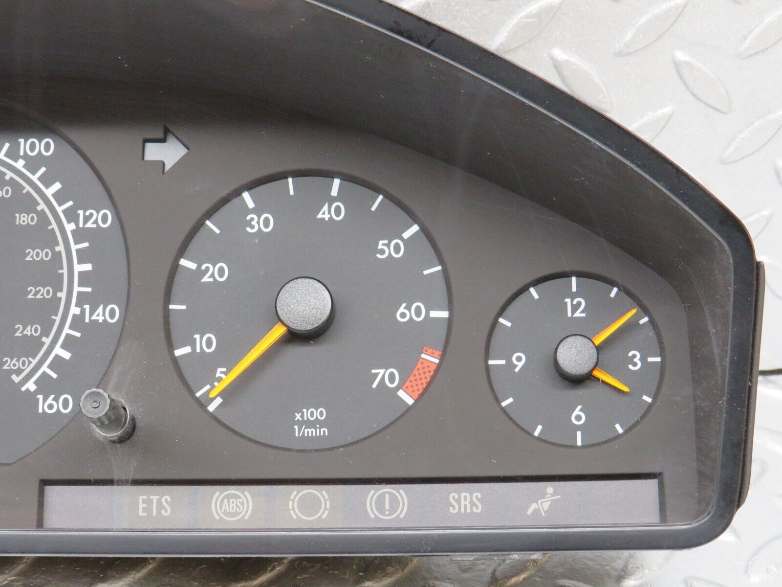 39350 Mercedes-Benz R129 320SL Coupe Instrument Cluster VDO 68K Miles 1295409448