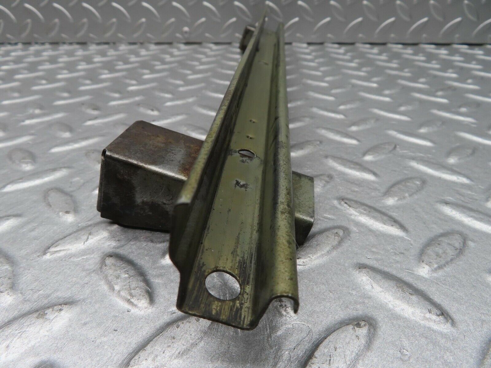 12955 Mercedes-Benz W111 220SE Front Right Window Channel