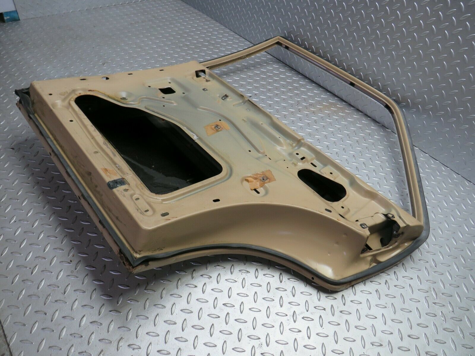 23557 Mercedes-Benz W114 280E Rear Right Door