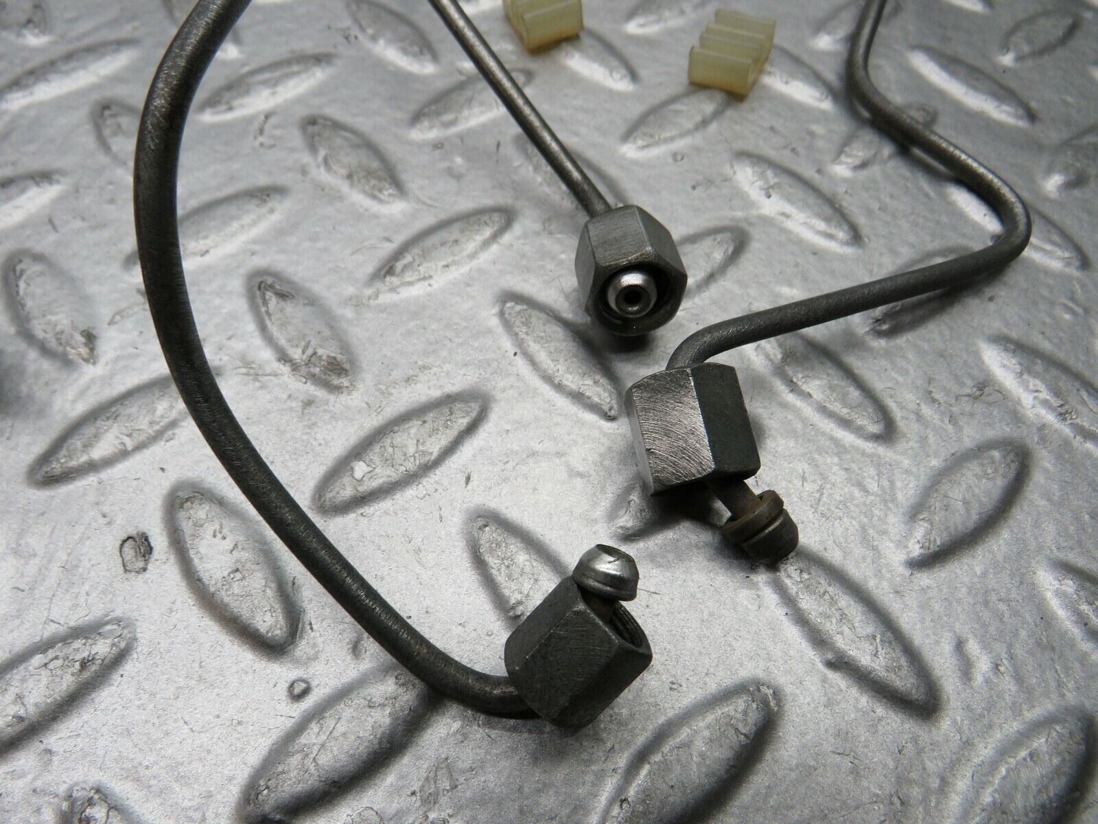 21792 Mercedes-Benz W126 300SE Fuel Line Hose Set