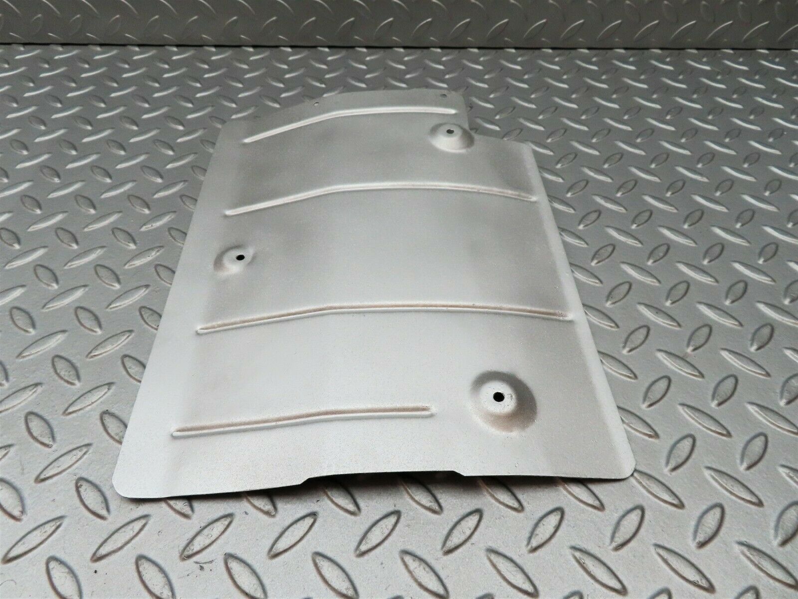 3995 Mercedes-Benz S123 200T Wagon Exhaust Heat Shield