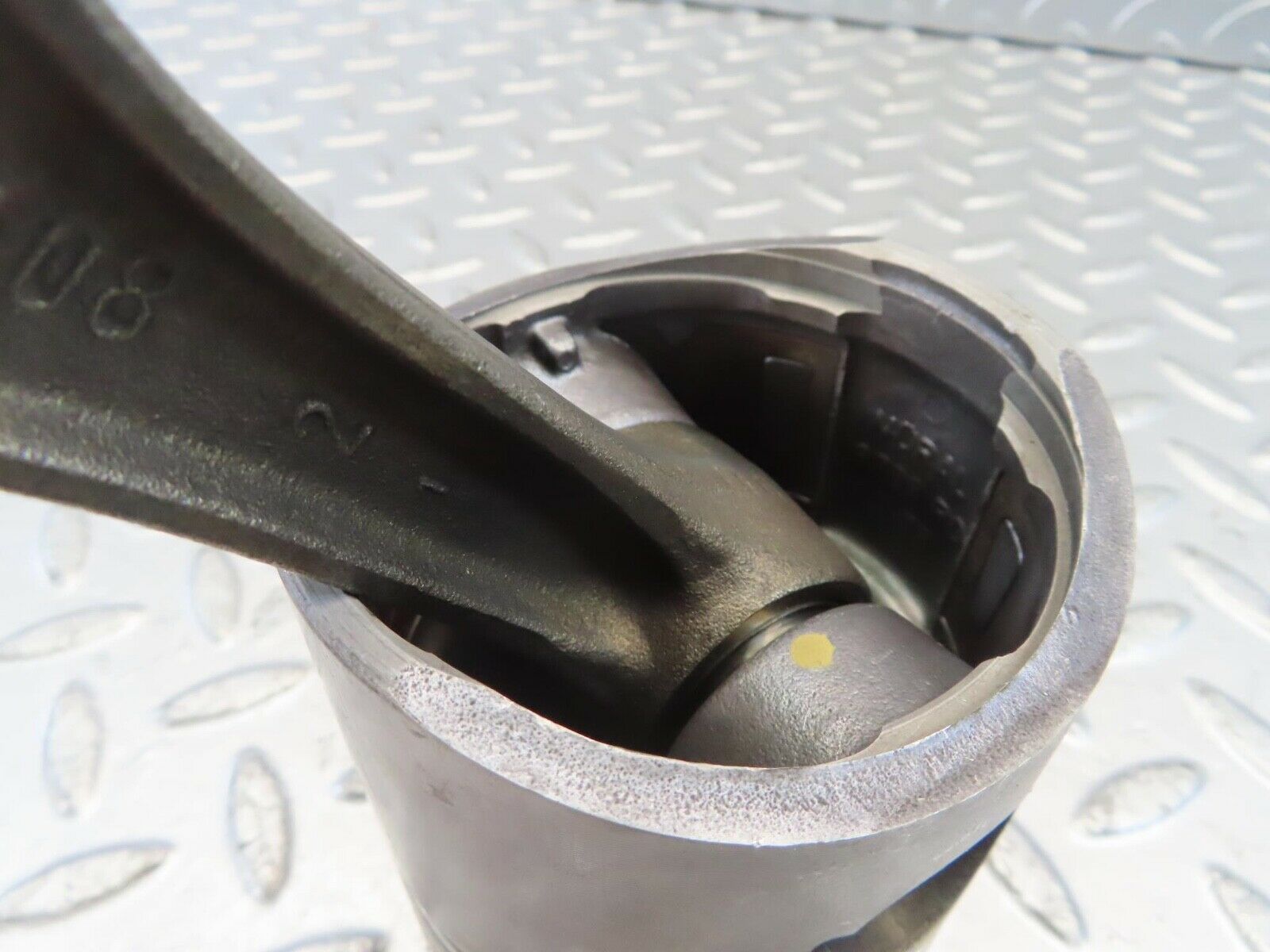 10998 Mercedes-Benz W115 220D Piston With Connecting Rod 86.98 mm