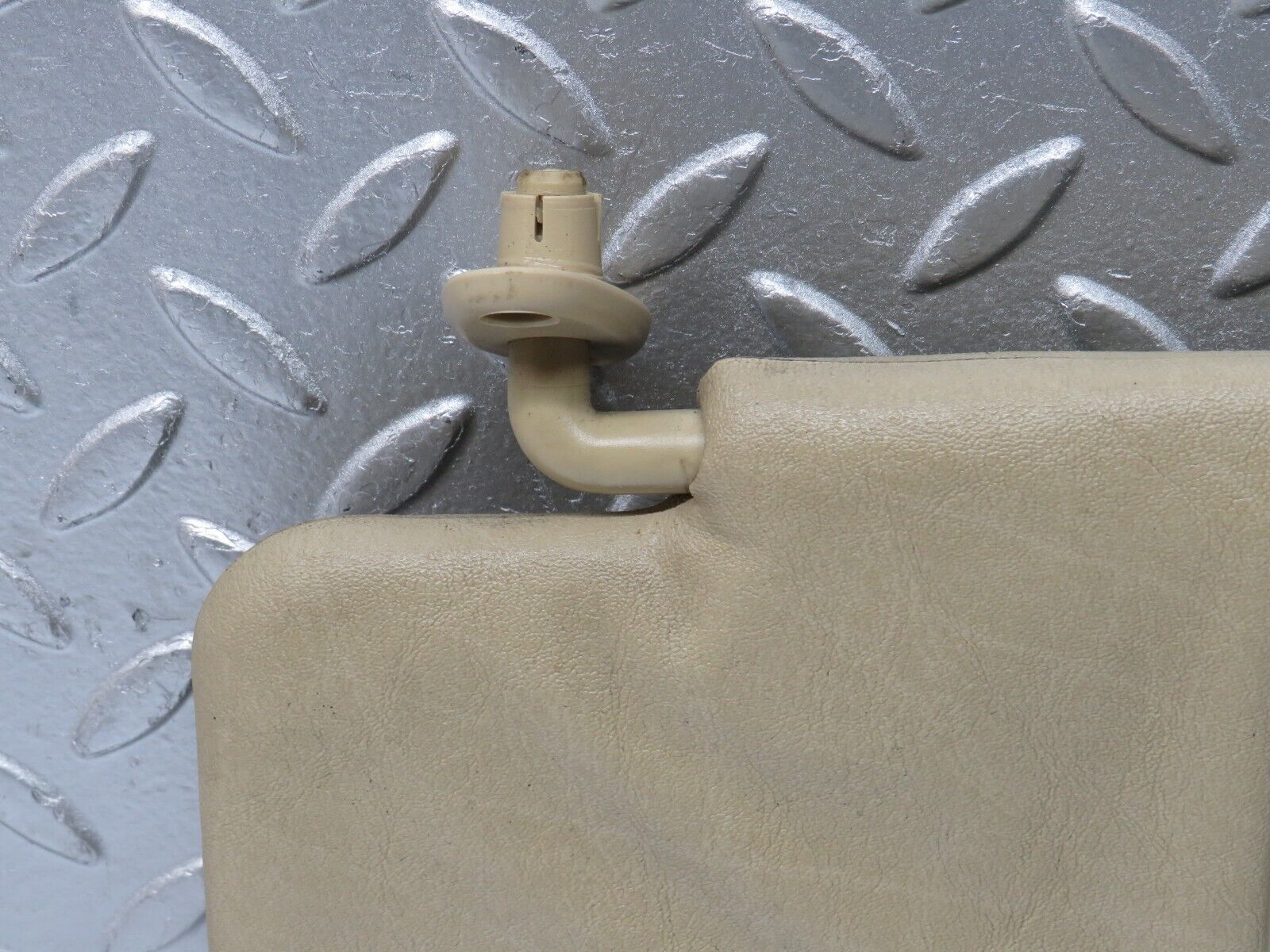 33945 Mercedes-Benz W124 260E Sun Visor Left Side Beige