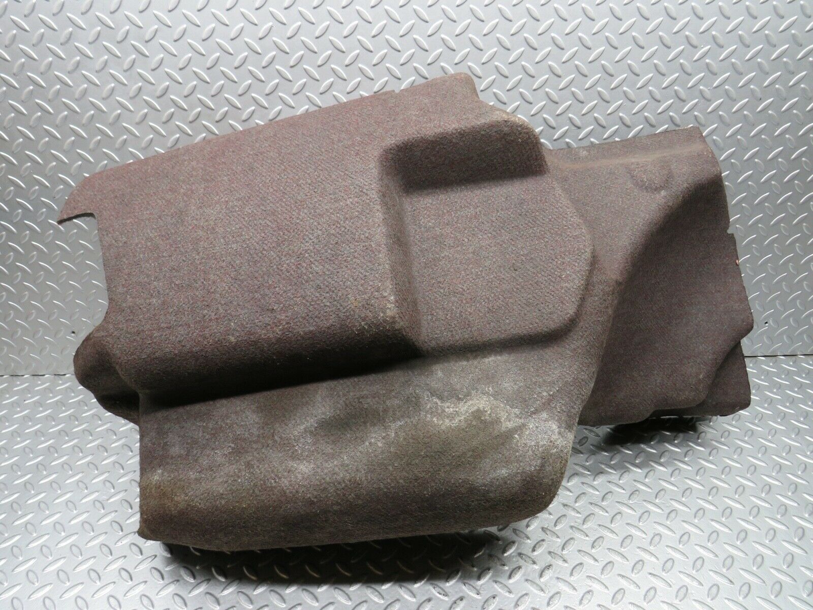 21793 Mercedes-Benz W126 300SE Trunk Cover Panel Right Side Burgundy Red