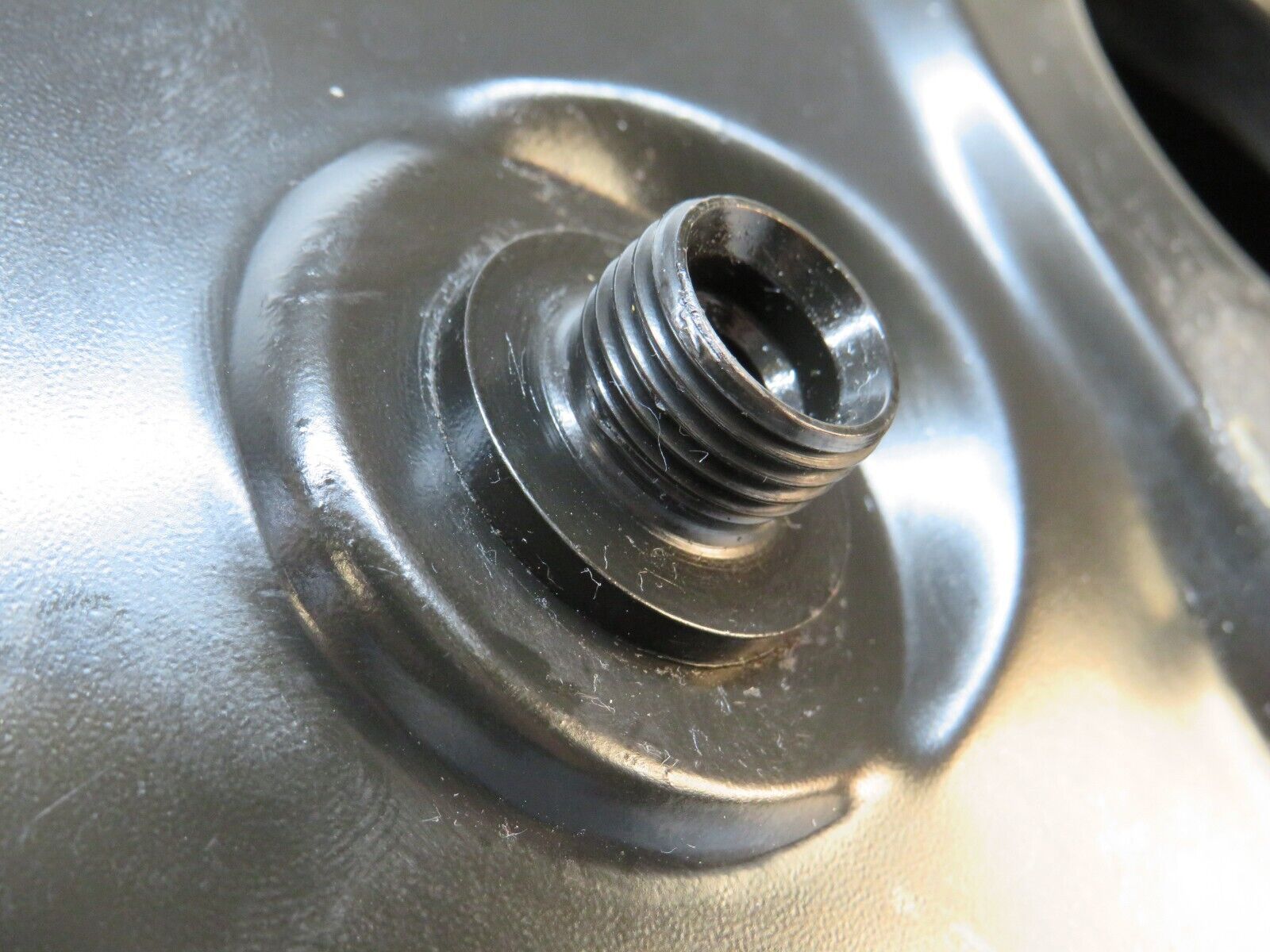 31347 Mercedes-Benz S124 220TE Wagon Brake Booster Lucas 0044301630