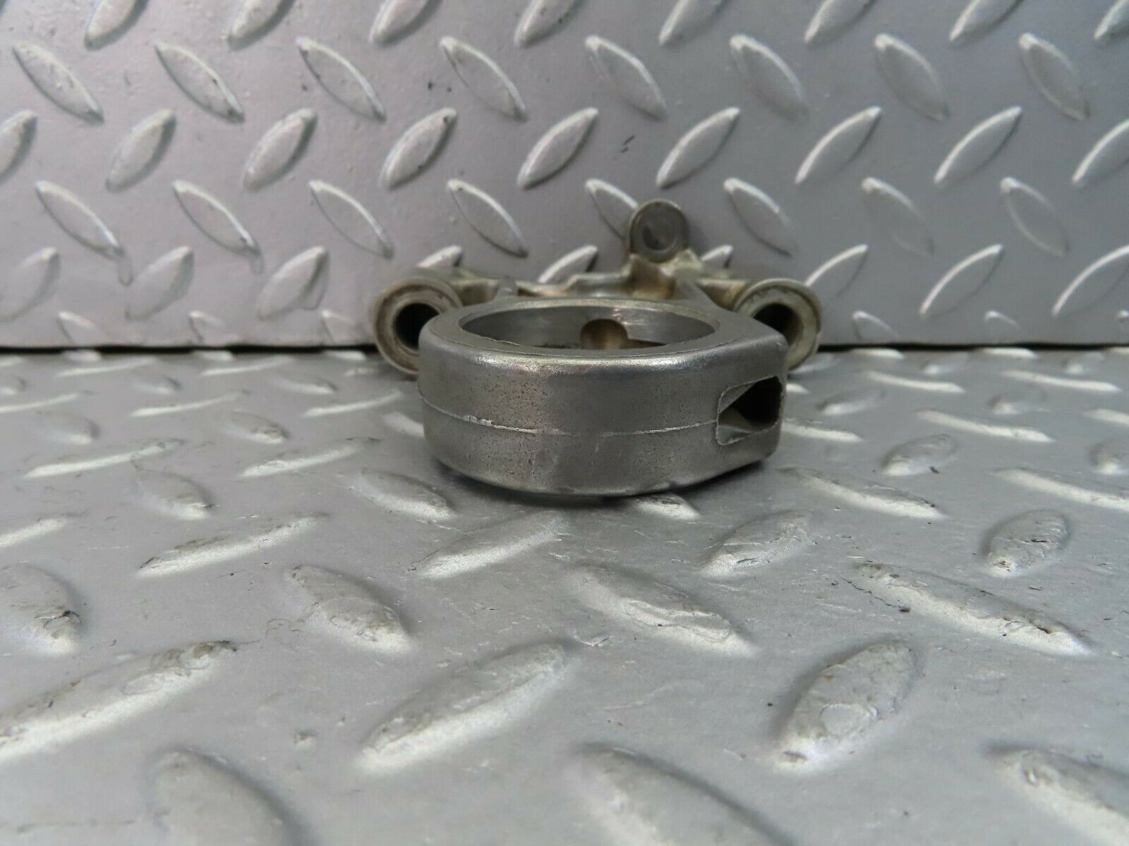 8989 Mercedes-Benz W110 Camshaft Tower Bearing 1800514016 48 mm