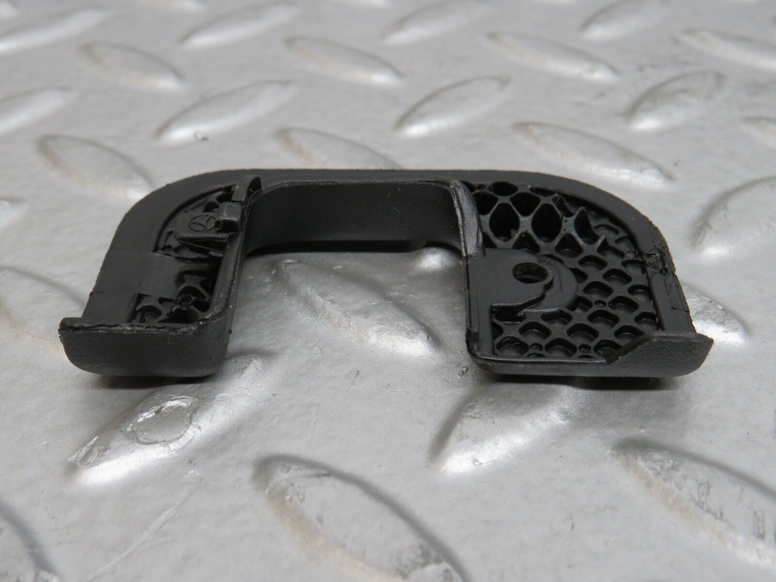 29476 Mercedes-Benz W124 230E Right Interior Door Latch Trim