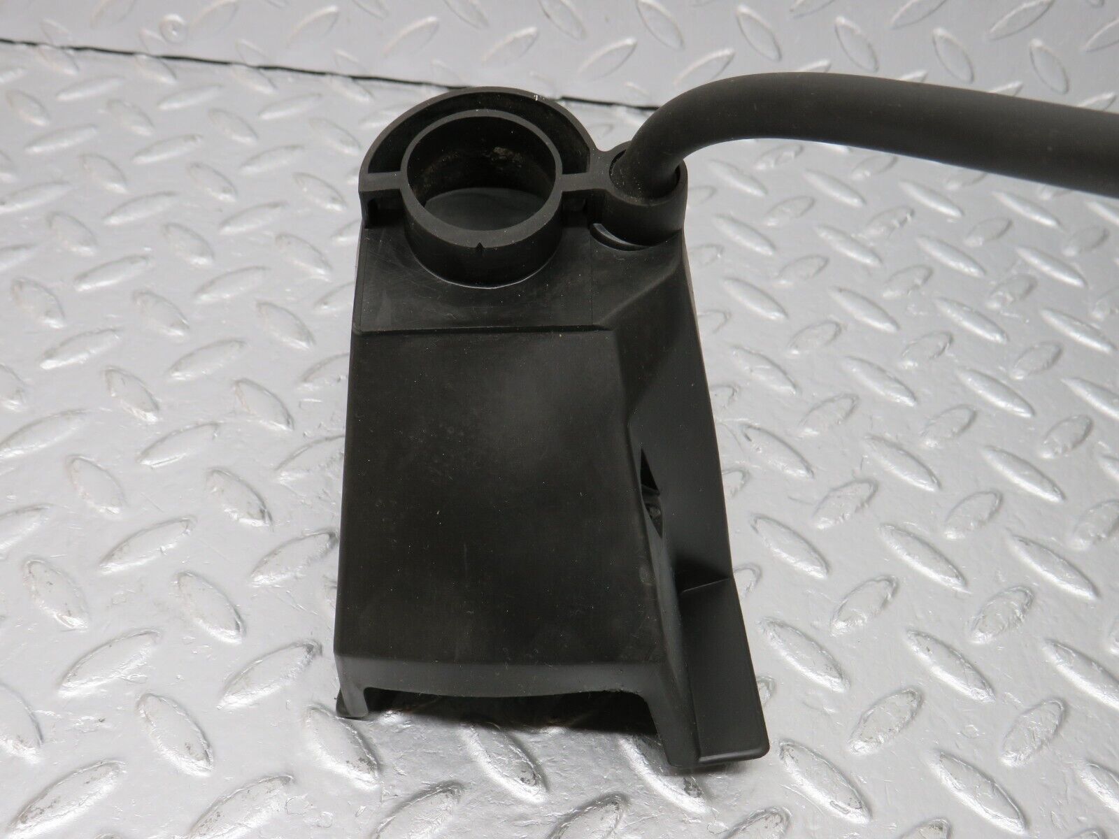 39399 Mercedes-Benz R129 320SL Coupe Roof Folding Lift Cylinder Cover R 1297700462