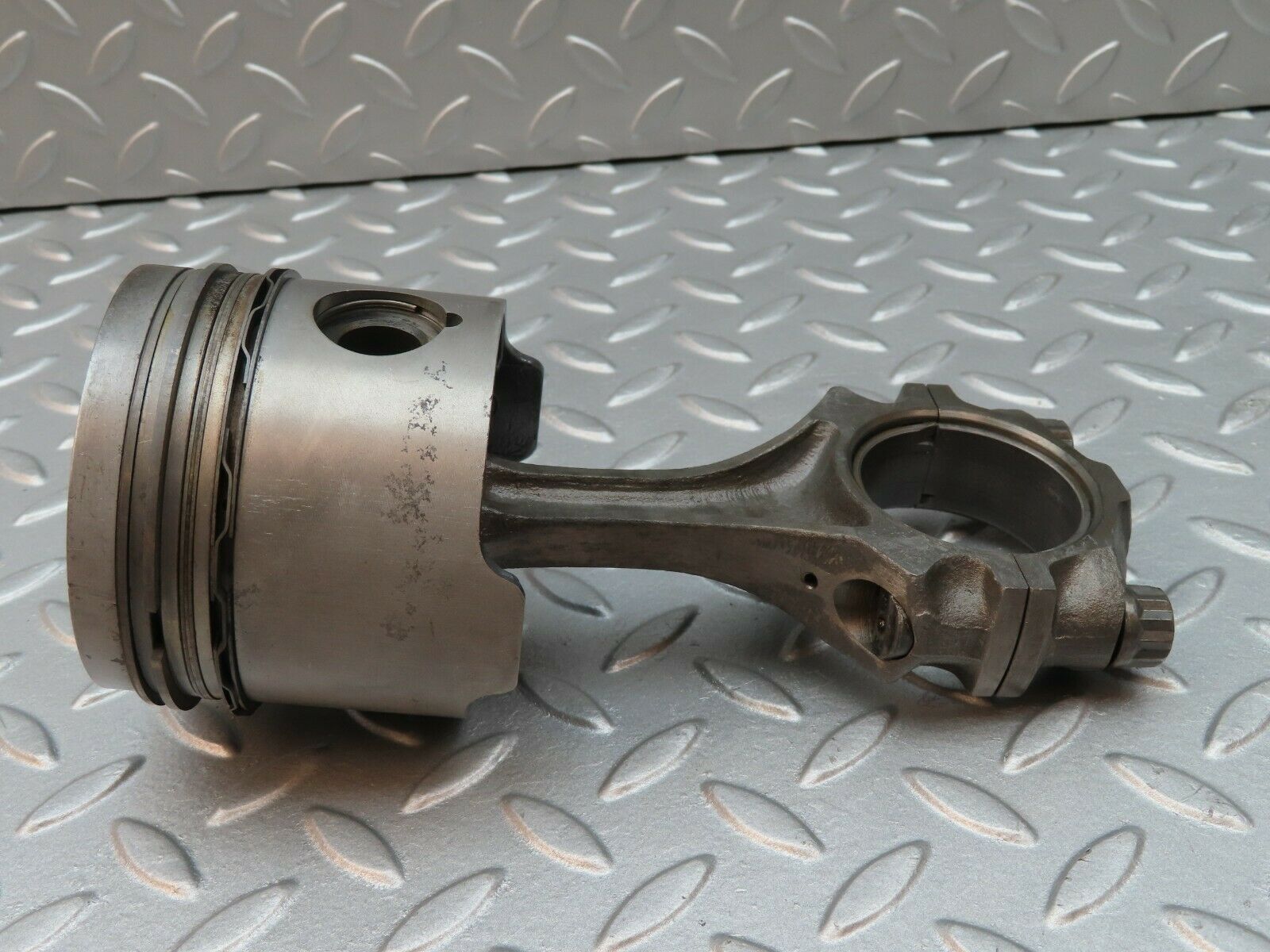 3502 Mercedes-Benz W108 280SE Piston With Connecting Rod 86.49 mm