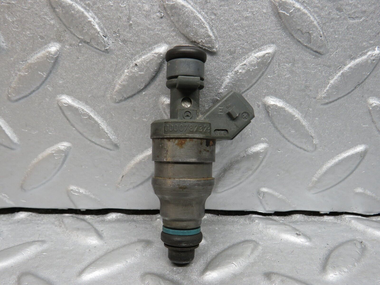 38654 Mercedes-Benz R129 280SL Coupe Fuel Injector Bosch 0000787323 0280155209