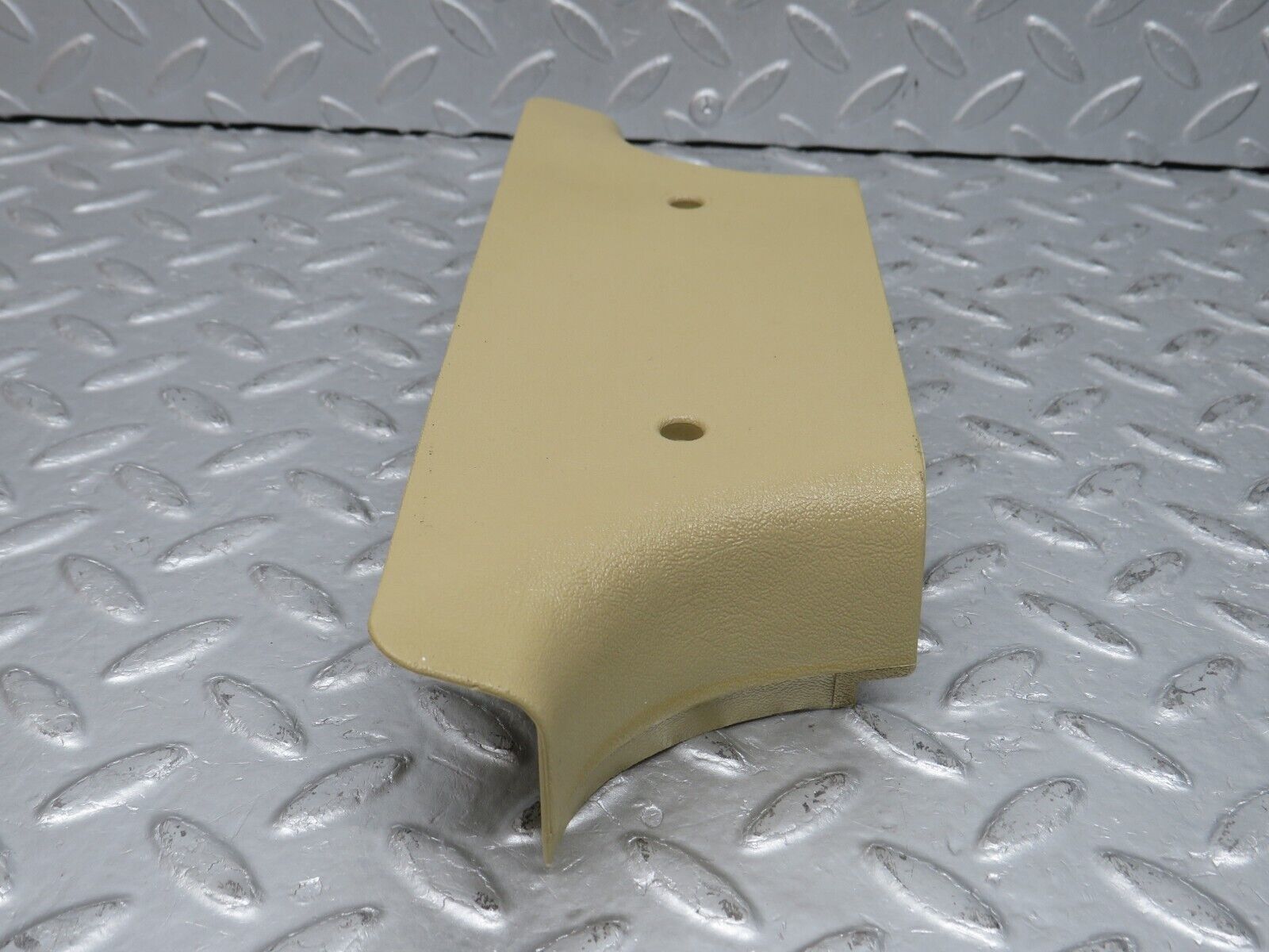 38726 Mercedes-Benz W201 190E 2.6L B Pillar Bottom Cover Left Side Beige 2016920122