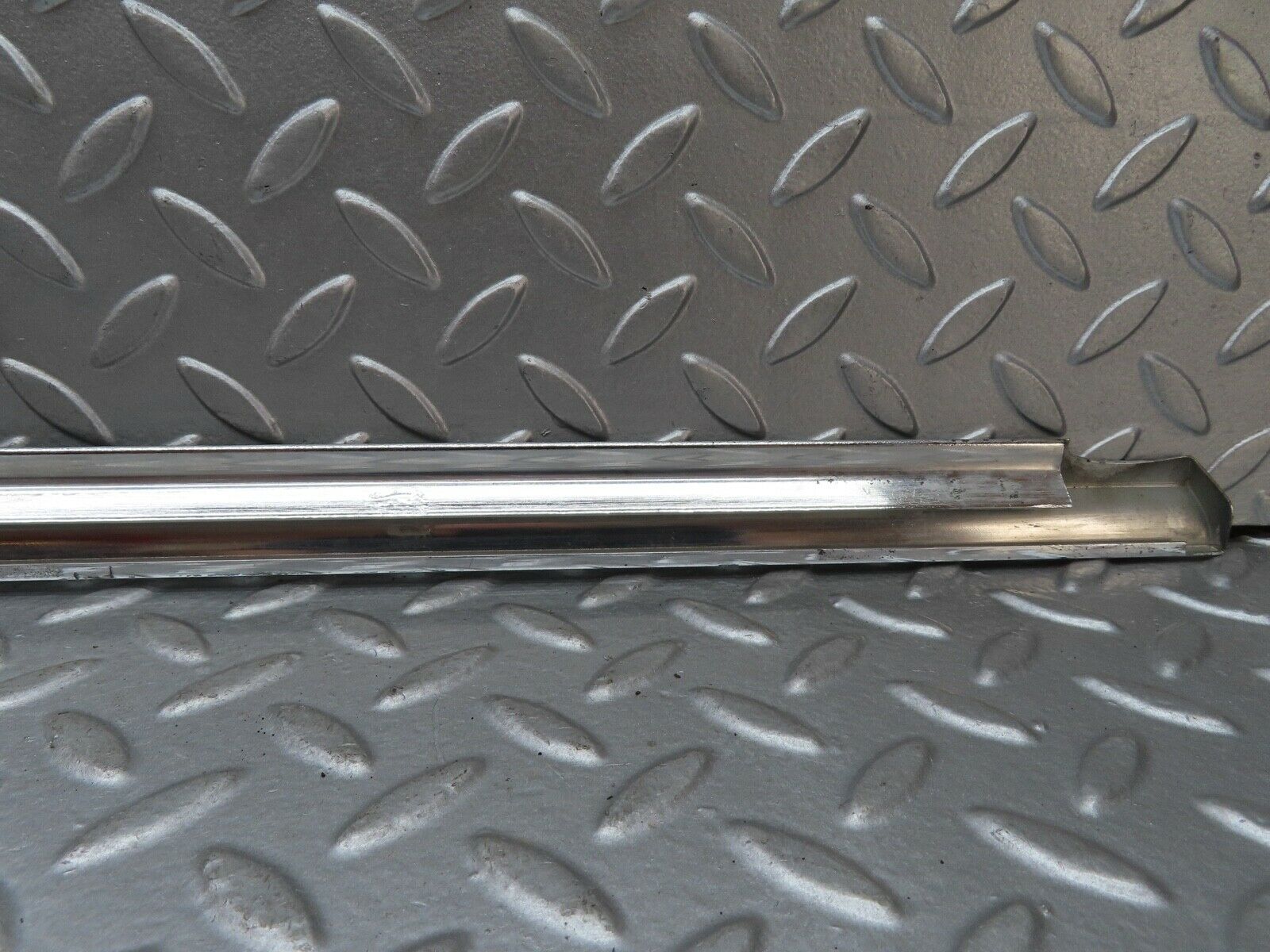 18798 Mercedes-Benz W116 Rear Right Door Chrome Moulding Trim