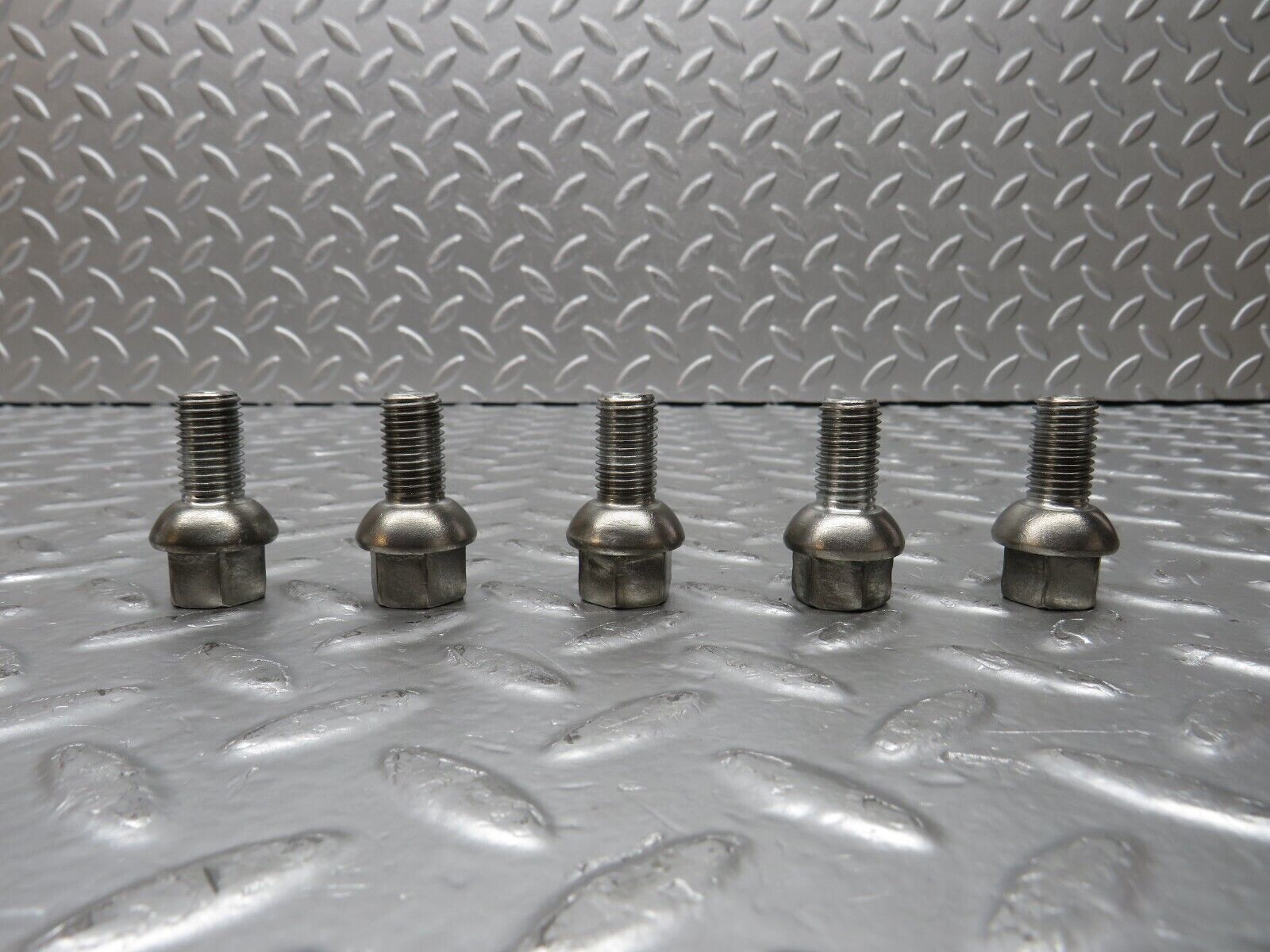 31109 Mercedes-Benz 5x Steel Wheel Lug Bolt M12x1.5