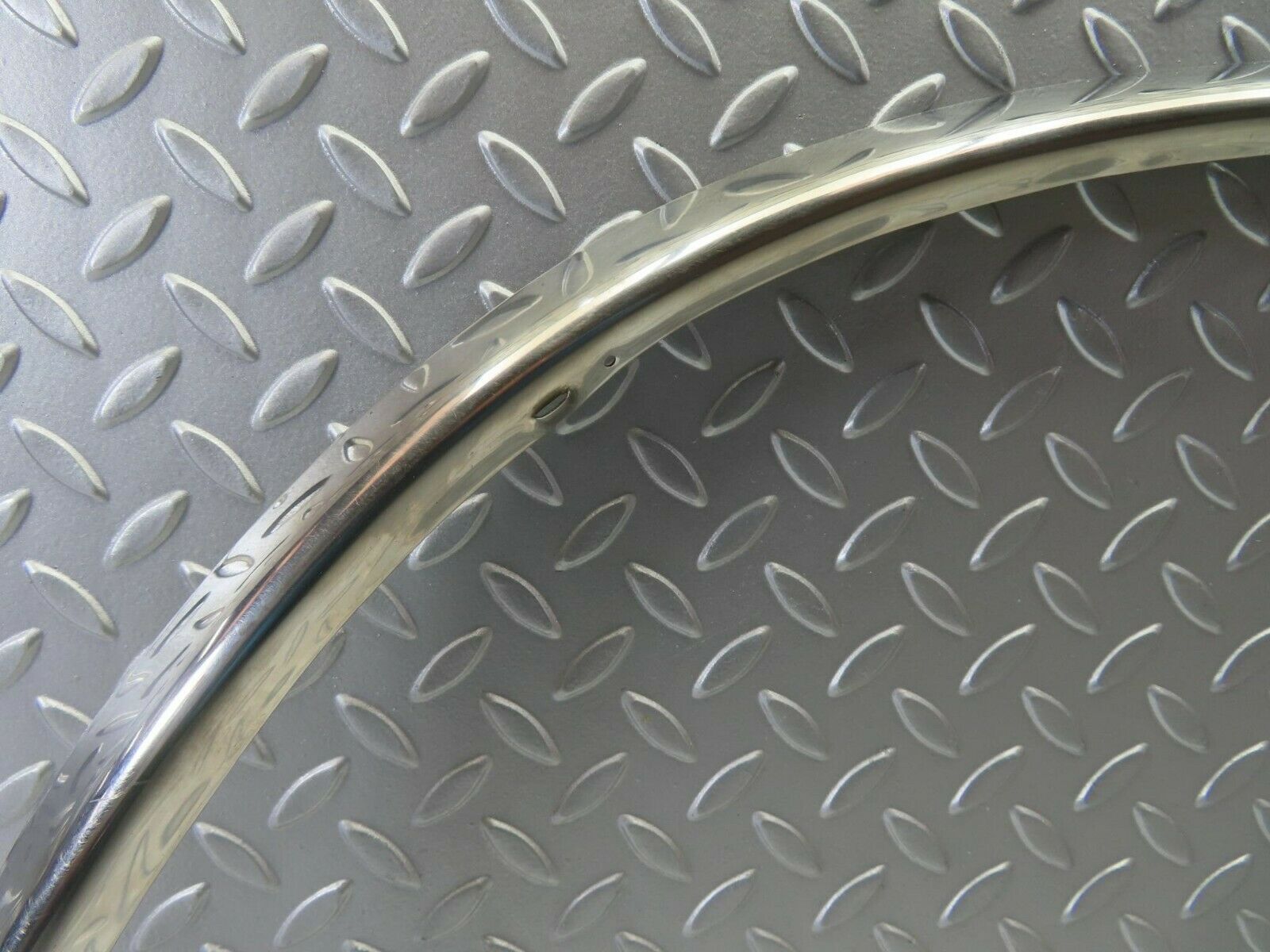 10029 Mercedes-Benz C123 230CE Coupe Wheel Arch Chrome Fender Wing Trim Front Left