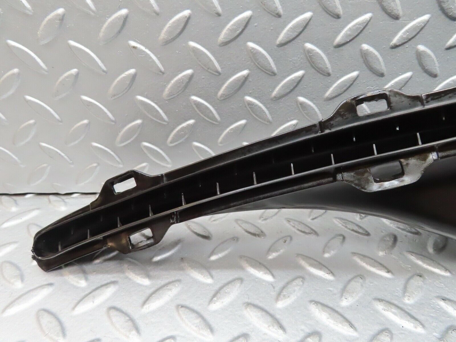 16835 Mercedes-Benz C123 280CE Coupe Air Duct Vent Left And Right 1238300219