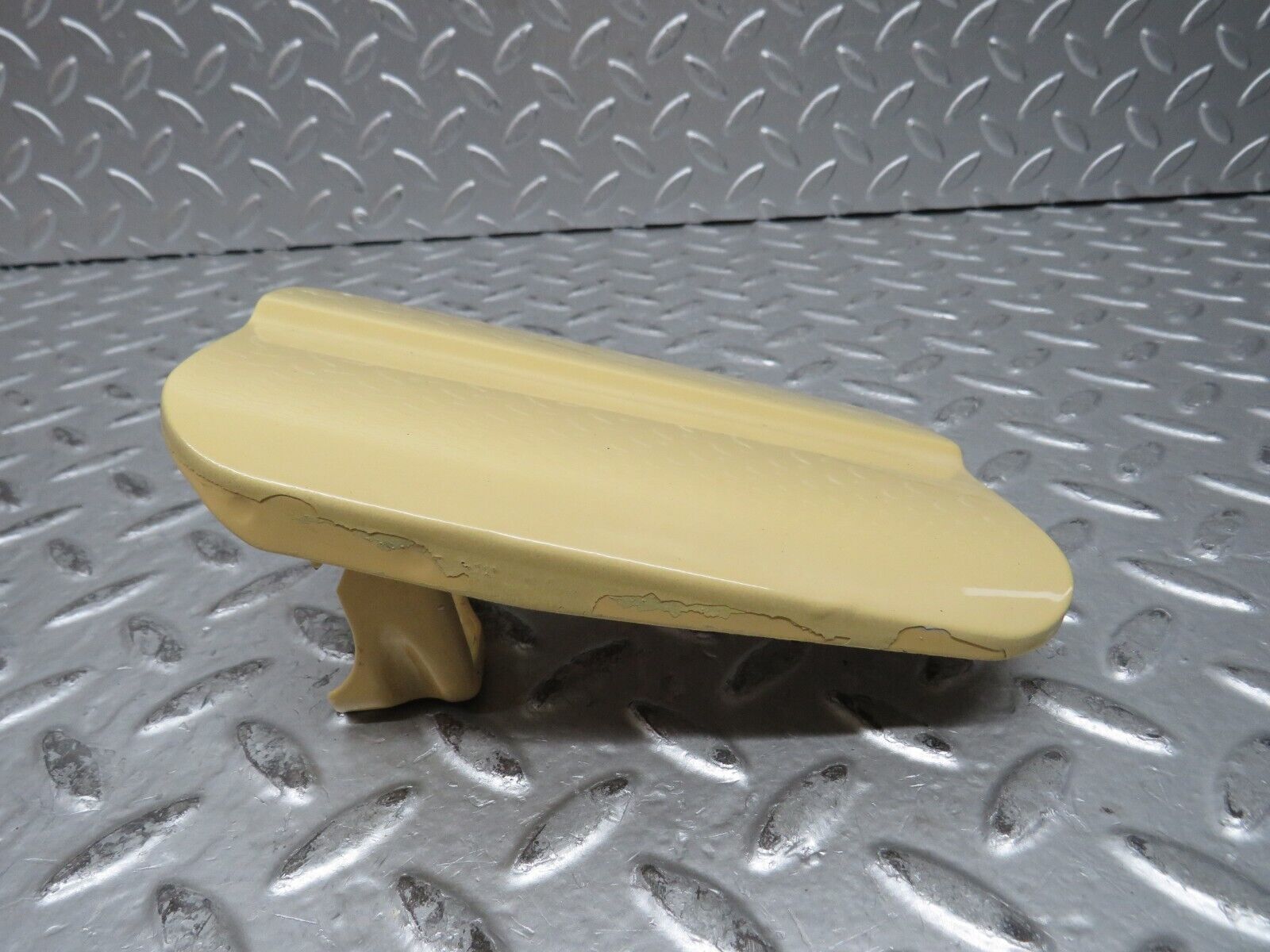 28744 Mercedes-Benz W123 230E Fuel Tank Flap Cap 1235840039