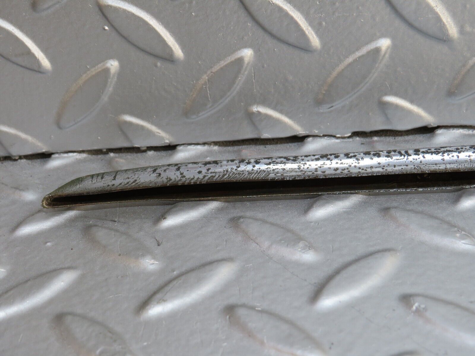 40489 Mercedes-Benz W110 230 Roof Chrome Trim Left Side