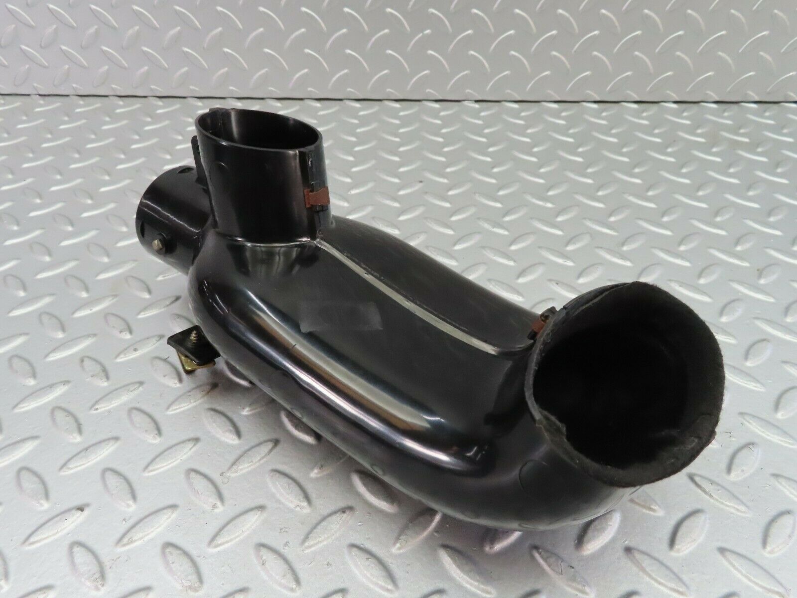 7217 Mercedes-Benz C107 350SLC Coupe Heater Air Duct Left