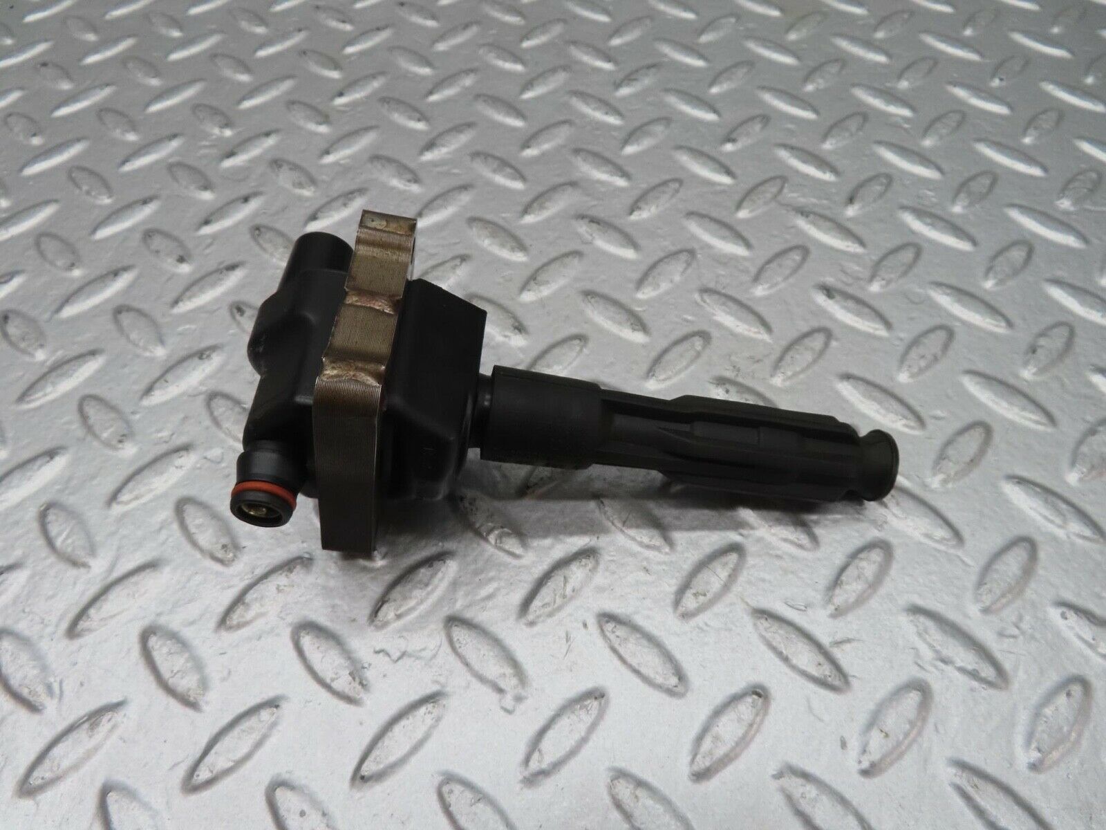 15052 Mercedes-Benz W140 S320 Ignition Coil Bosch 0001587003