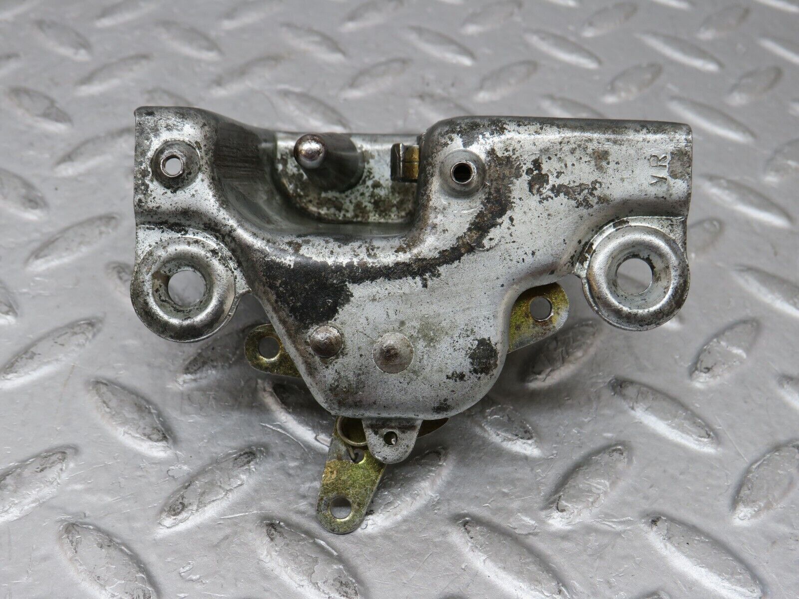 35738 Mercedes-Benz W108 Rear Right Door Lock Mechanism