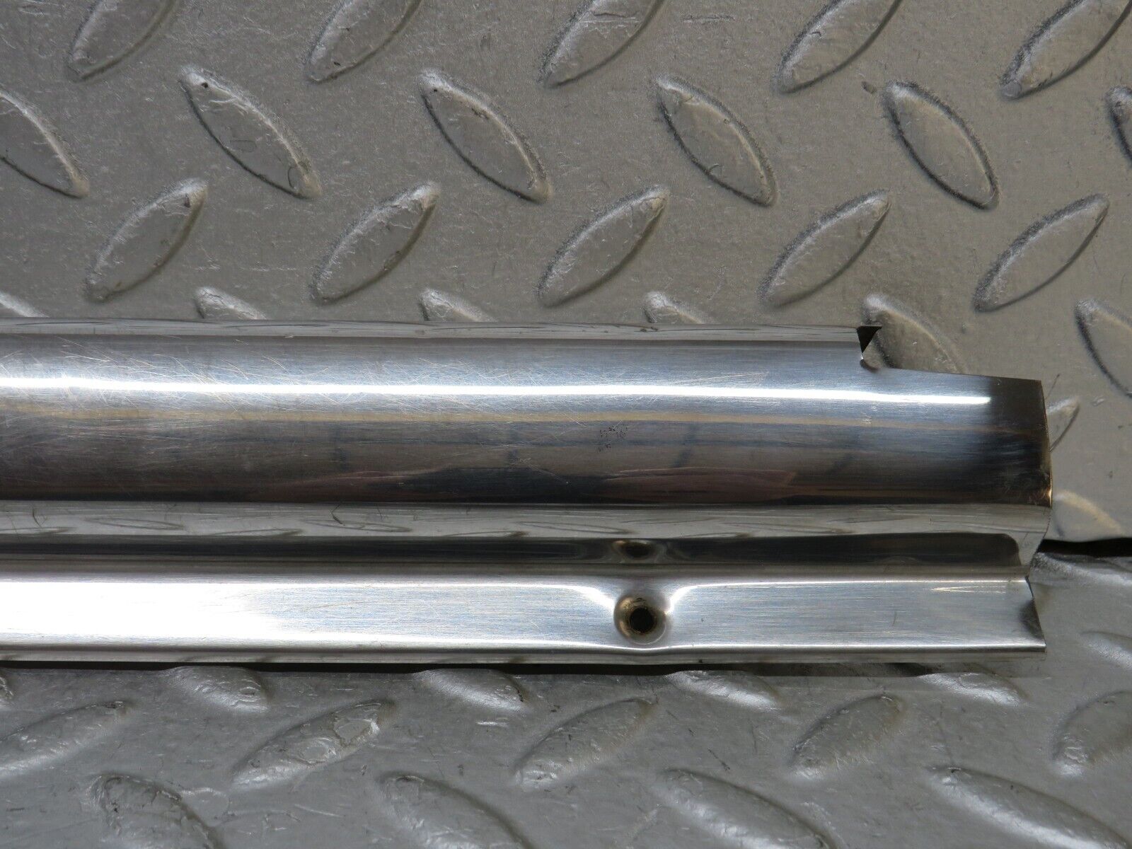 37384 Mercedes-Benz W109 300SEL Rear Left Door Sill Chrome