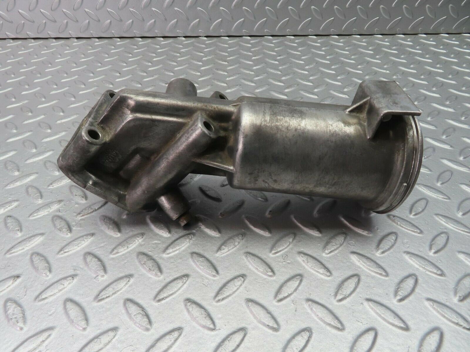 10057 Mercedes-Benz C123 230CE Coupe Oil Filter Housing 1021800111