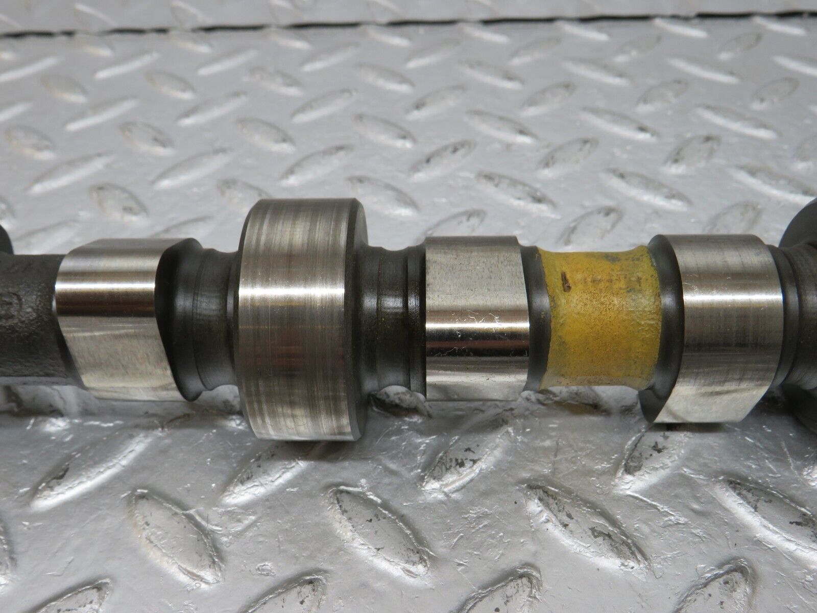 34534 Mercedes-Benz C126 380SEC Coupe Camshaft Left Side 11710