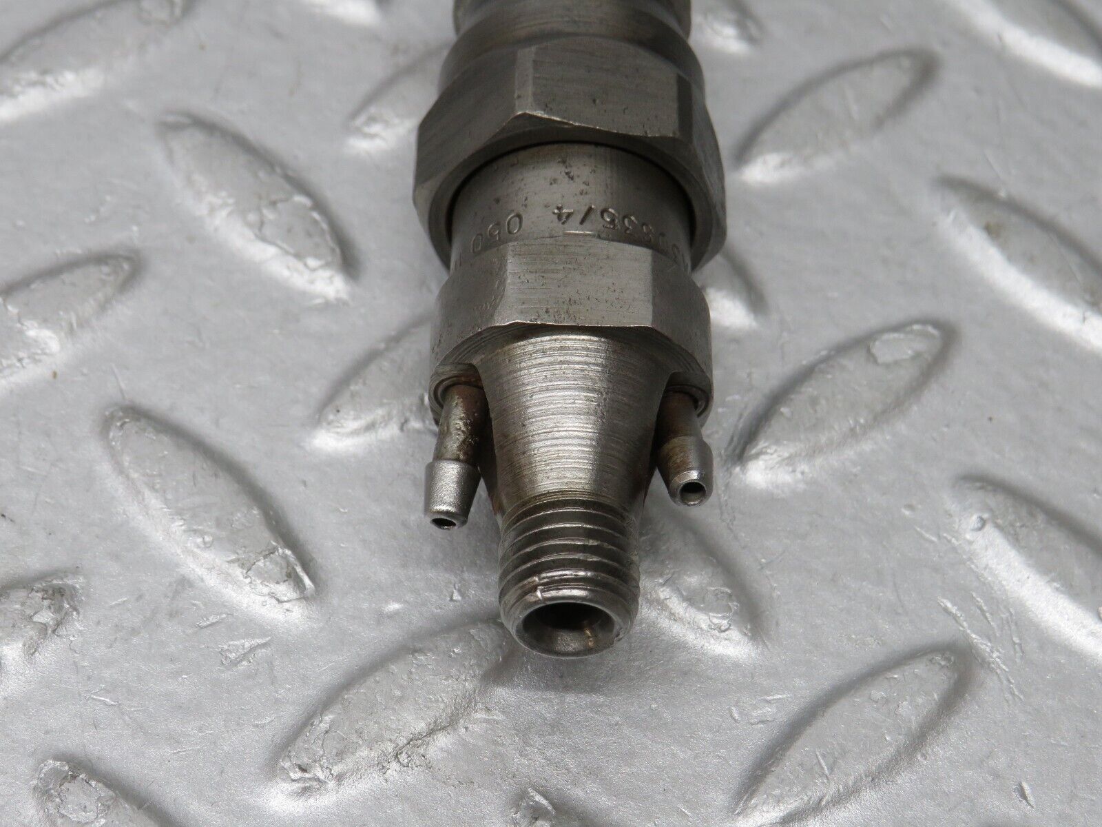 35892 Mercedes-Benz 240D OM616.912 Diesel Fuel Injector Bosch KCA30S35/4