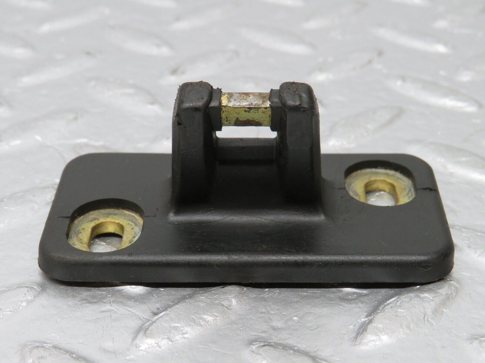 34078 Mercedes-Benz W124 260E Trunk Lock Latch