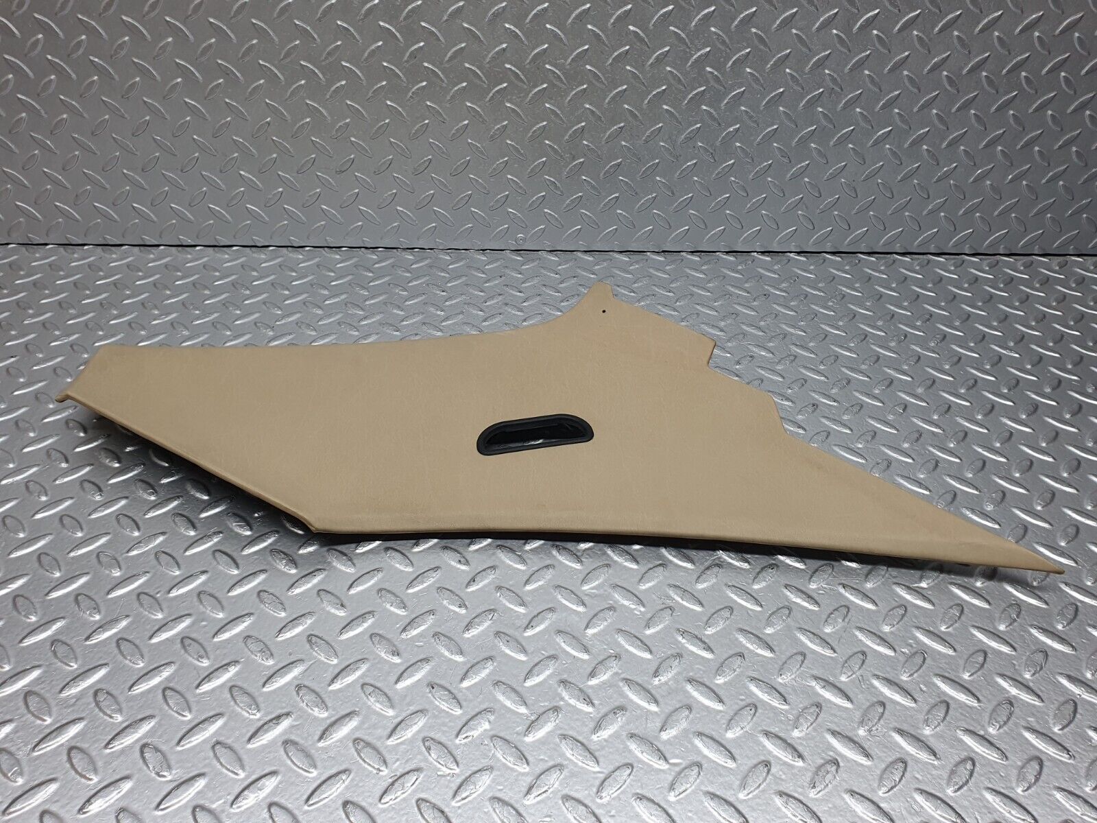 41000 Mercedes-Benz W126 300SE C Pillar Cover Left Side Beige 1266950344