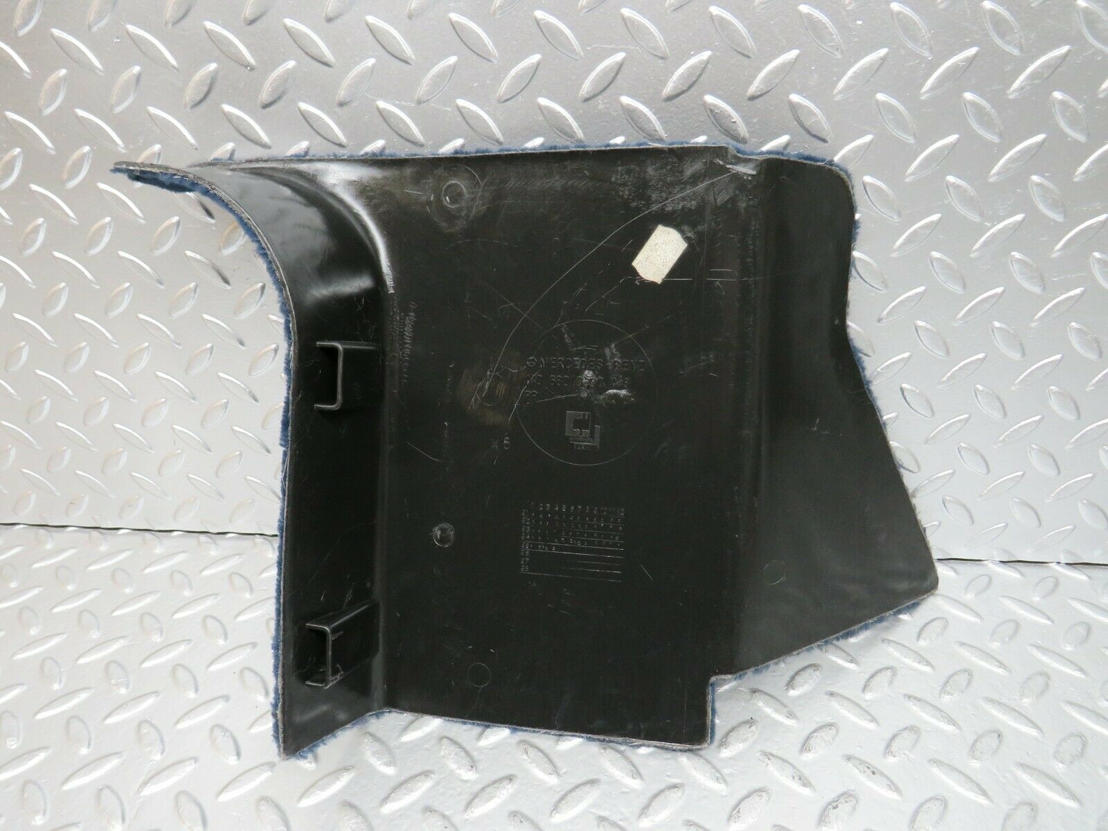 24605 Mercedes-Benz W140 S320 Front Left Kick Panel Blue 1406800380