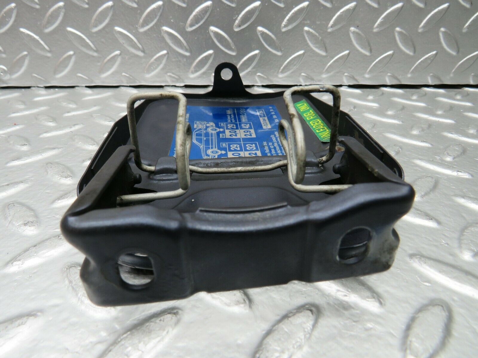 22556 Mercedes-Benz C124 E220 Coupe Fuel Tank Flap Cap 1245848439