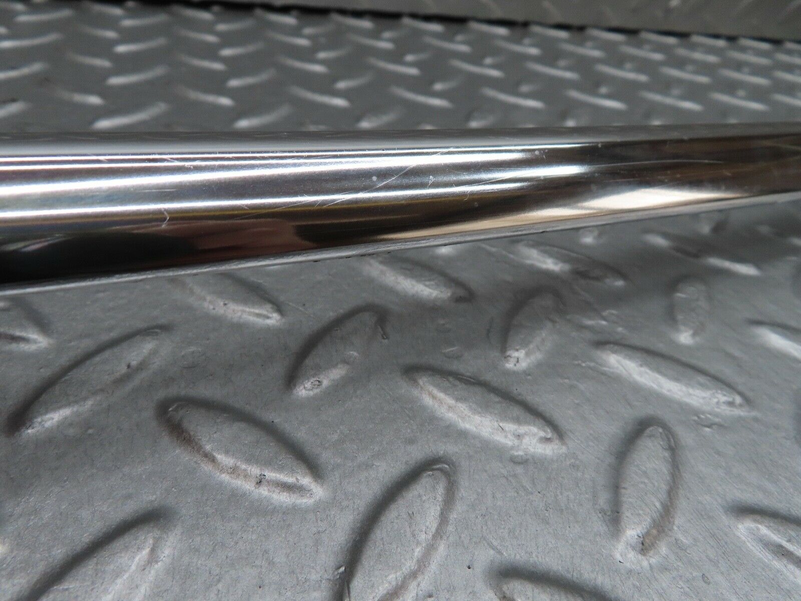 18142 Mercedes-Benz W123 200 Rear Left Door Chrome Moulding Trim