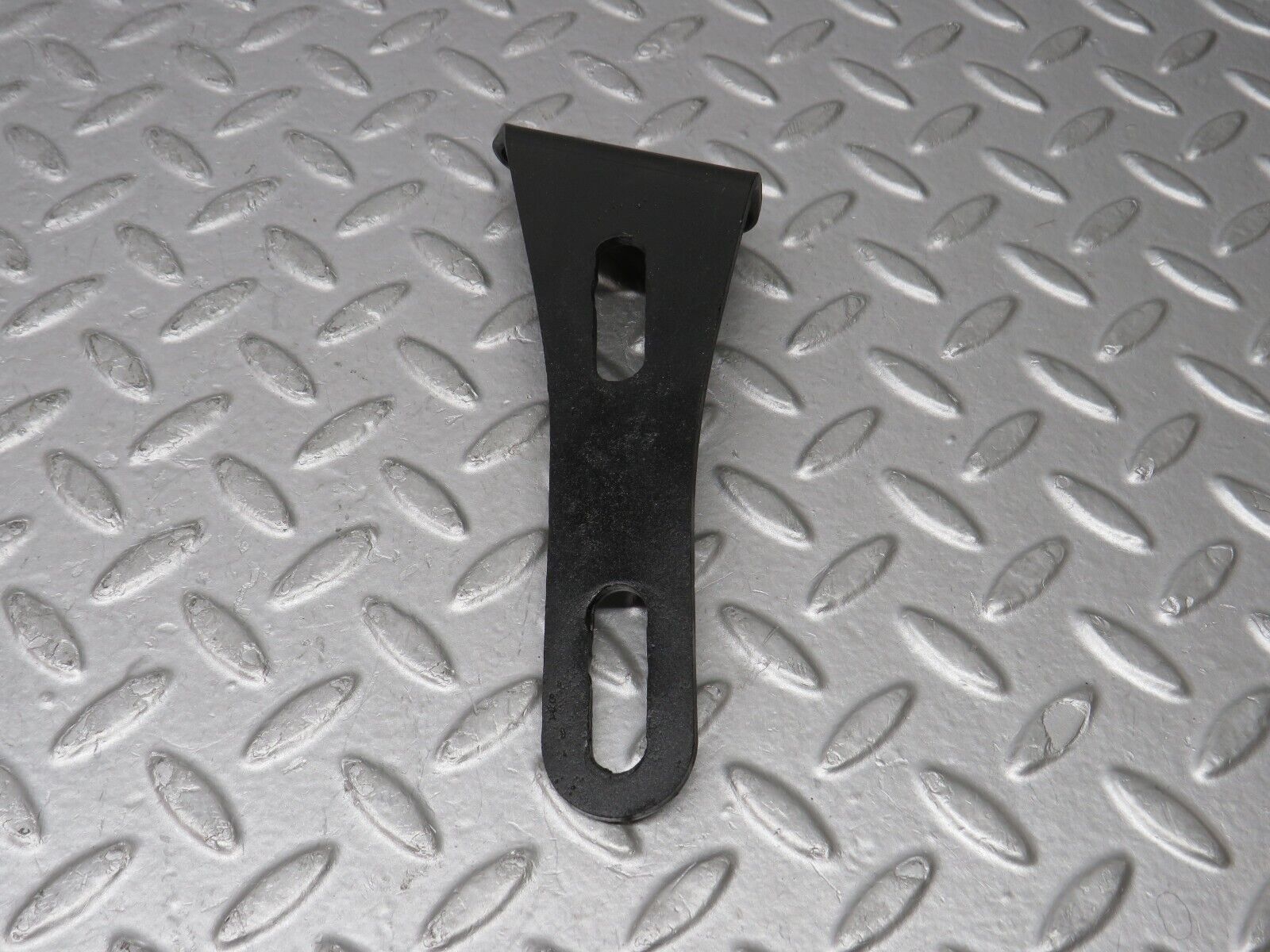 35895 Mercedes-Benz 240D OM616.912 Alternator Generator Bracket