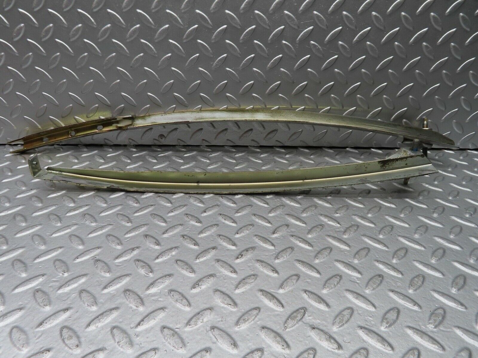 20093 Mercedes-Benz R129 300SL Coupe Right Door Window Channel Pair