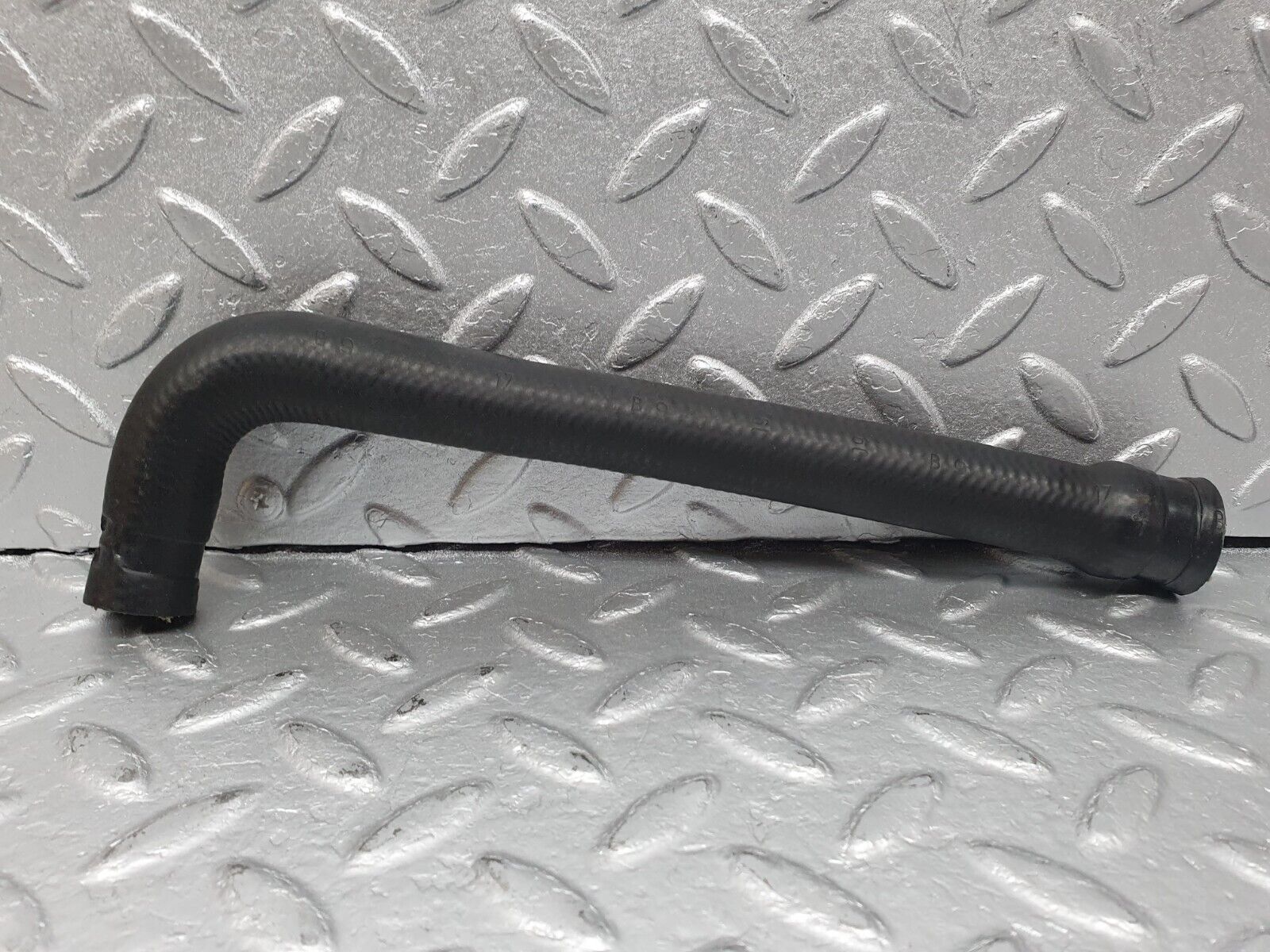 41042 Mercedes-Benz W126 300SE Heater Hose 1268320294