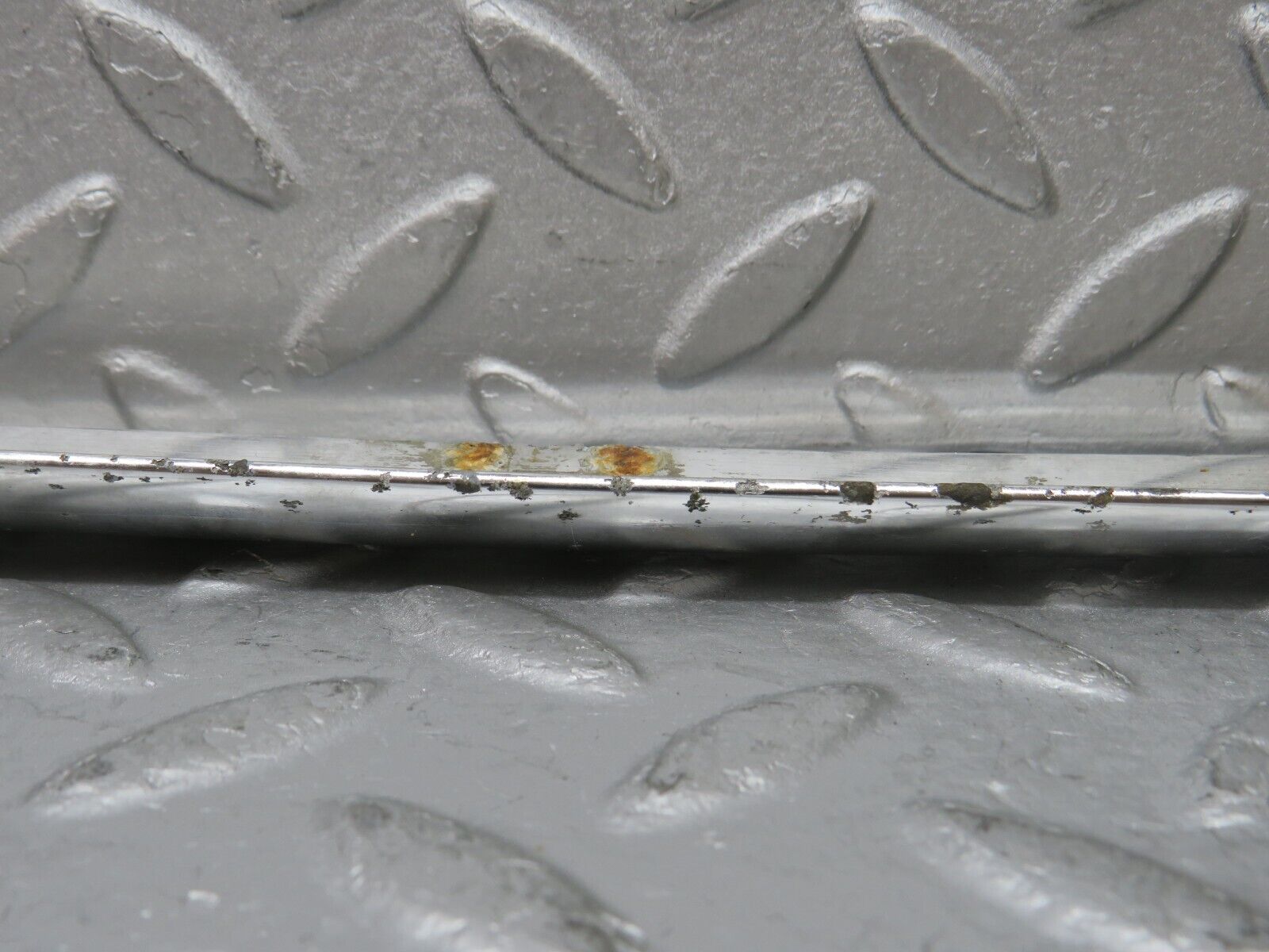 37313 Mercedes-Benz W109 300SEL Front Right Door Chrome Moulding Trim