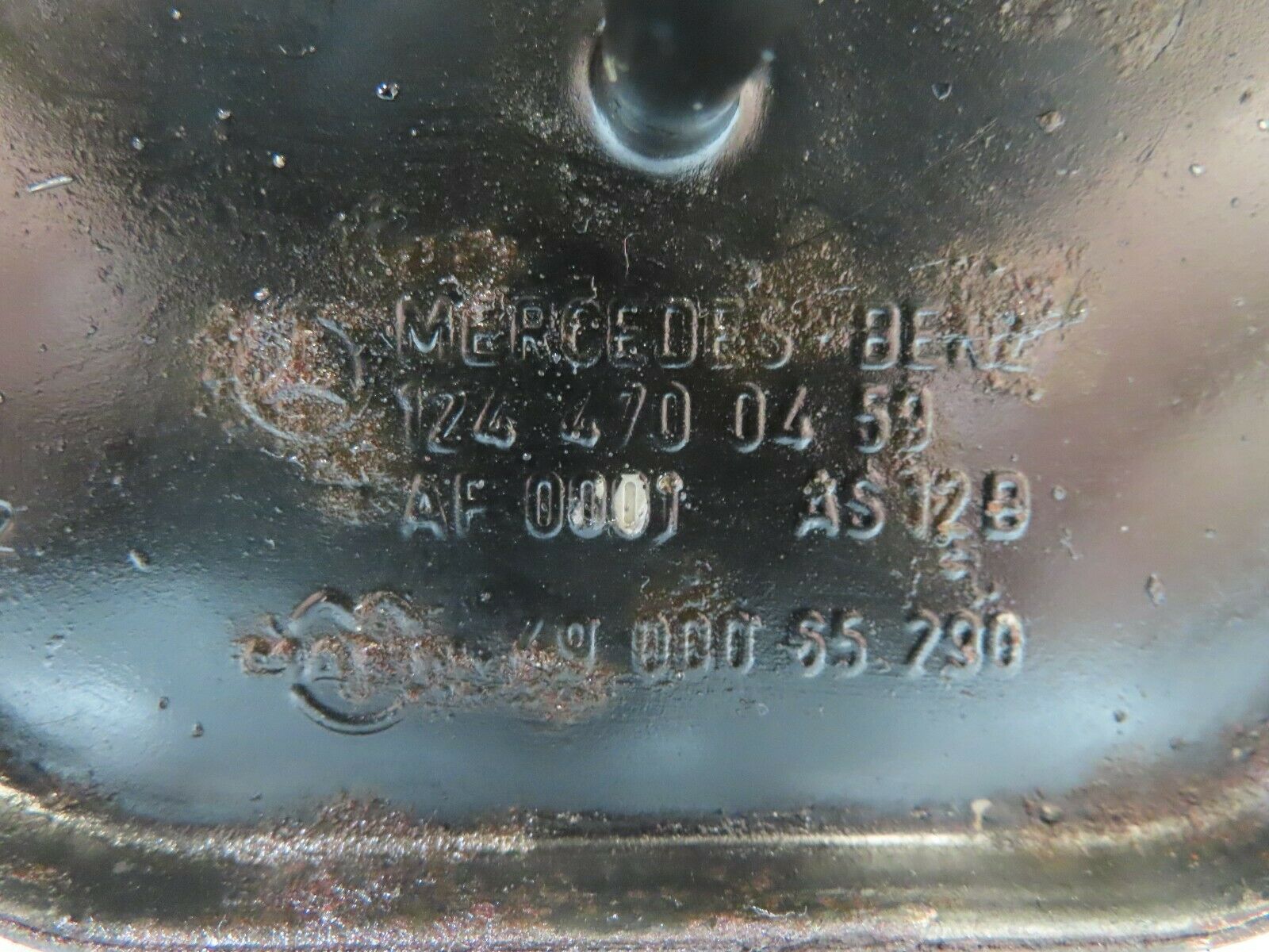 5591 Mercedes-Benz W124 230E Fuel Vapor Charcoal Canister 1244700459