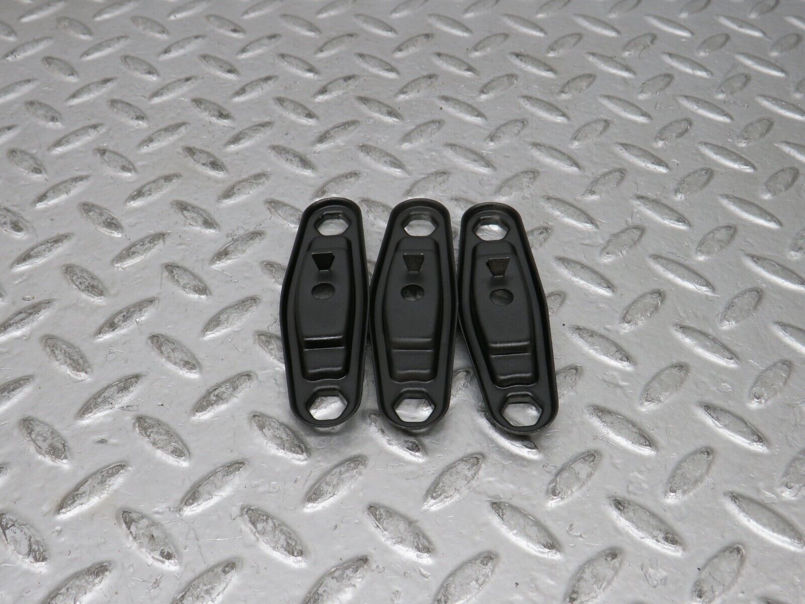 28086 Mercedes-Benz W123 280E Fuel Injector Bracket