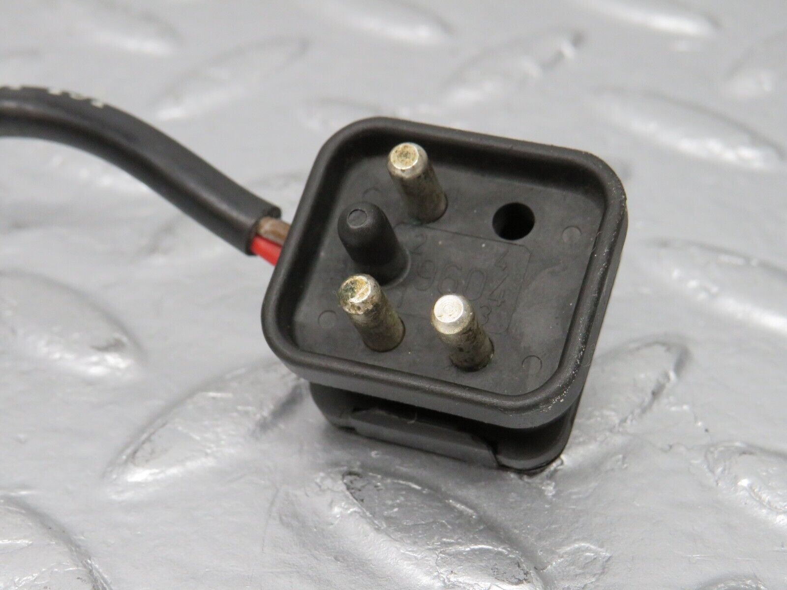 38871 Mercedes-Benz W201 190E 2.6L Headlight Wiper Motor Bosch Left Side 2018200142