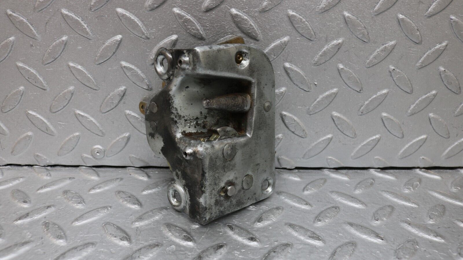 37268 Mercedes-Benz W109 300SEL Rear Right Door Lock Mechanism