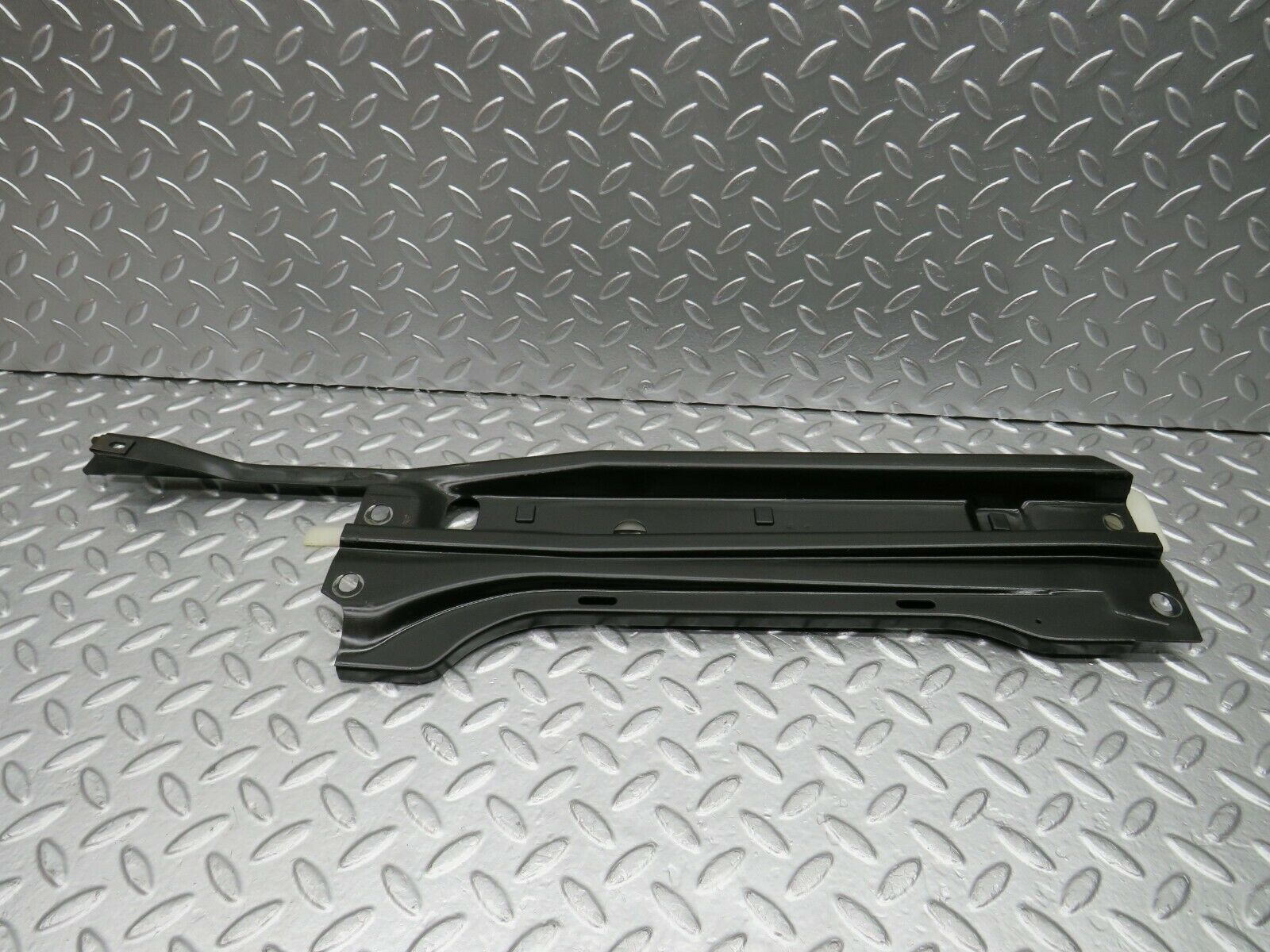 22337 Mercedes-Benz C124 E220 Coupe Rear Window Channel Support Right Side